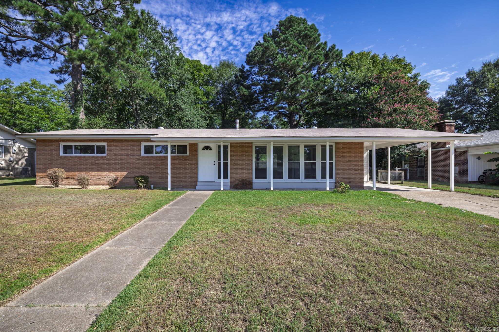 1904 Center  Arkadelphia, AR