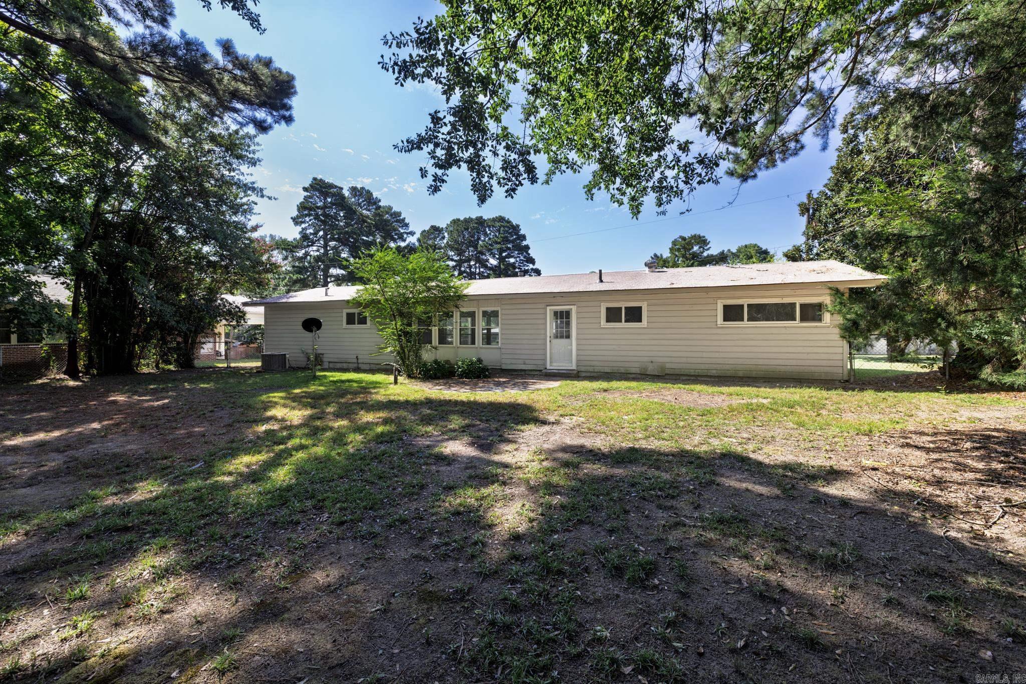 1904 Center  Arkadelphia, AR