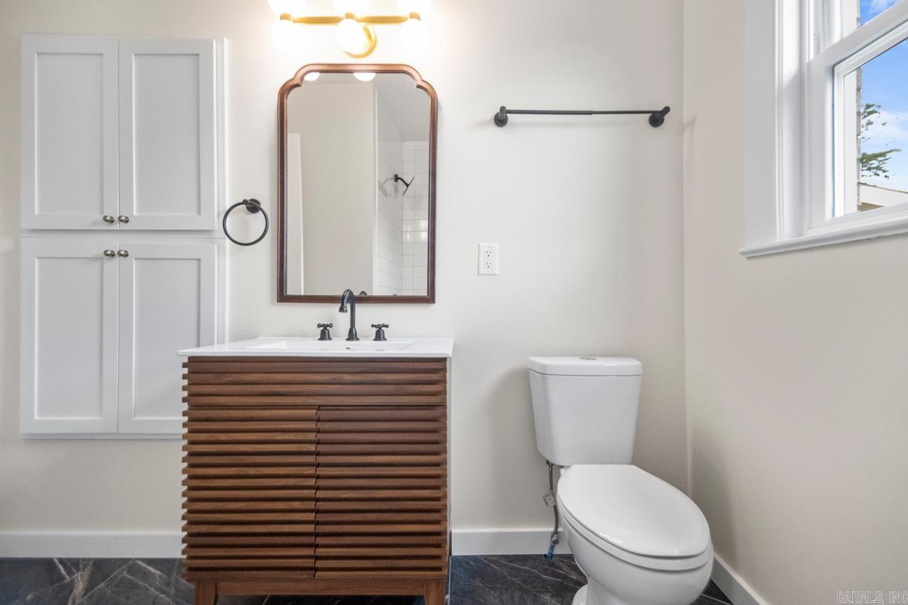 111 N 1st Street Benton, AR 72015