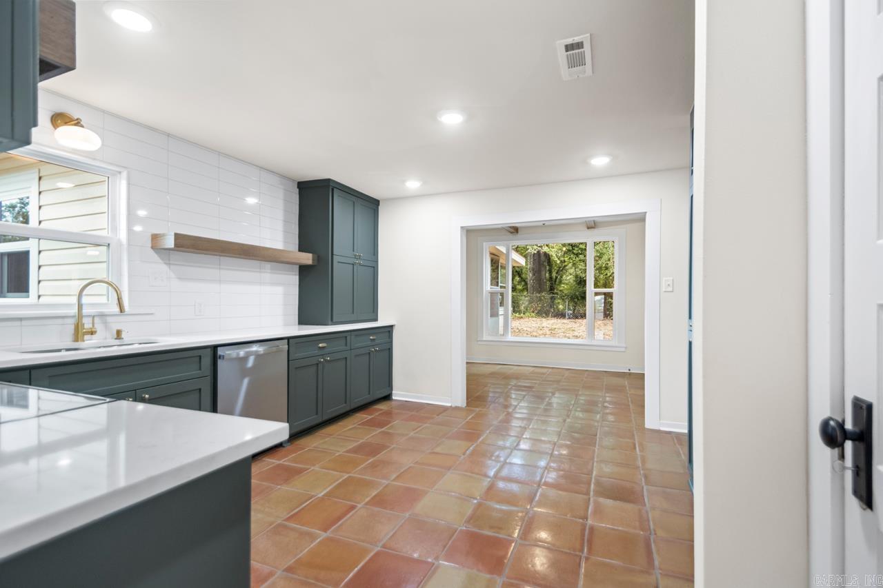 111 N 1st Street Benton, AR 72015