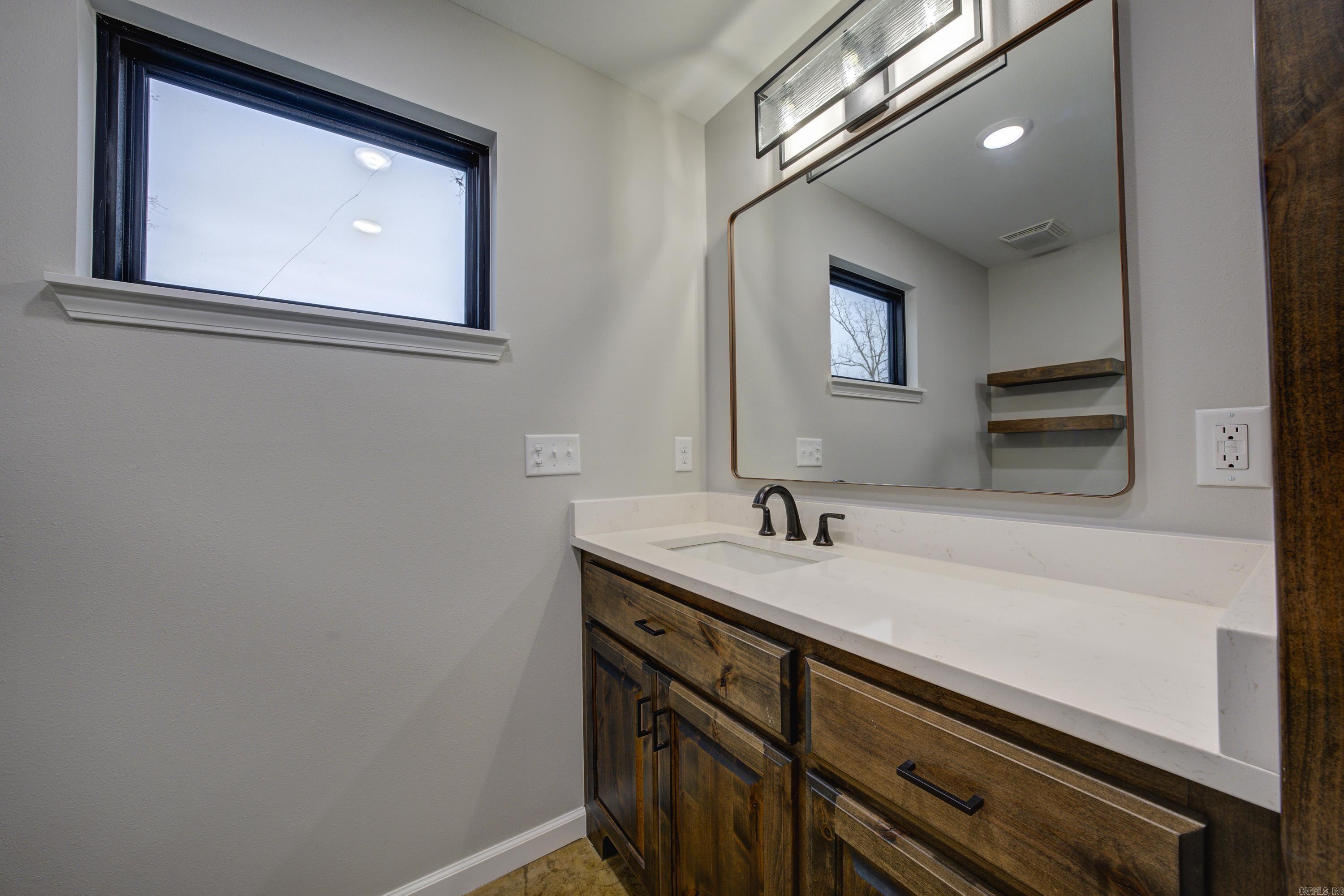 283 Lake Village Dr Murfreesboro, AR 71958