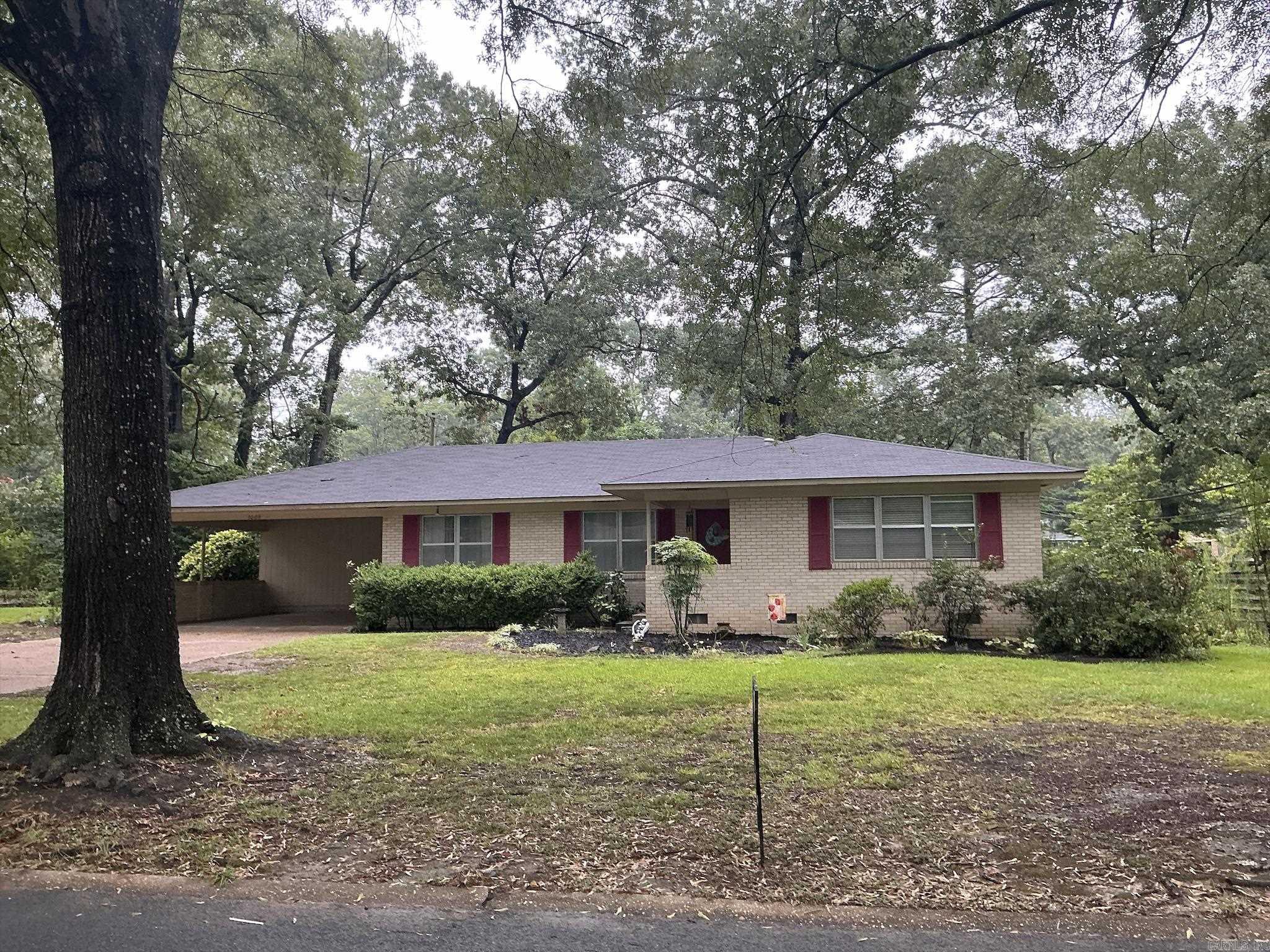 1009 Cedar  Crossett, AR