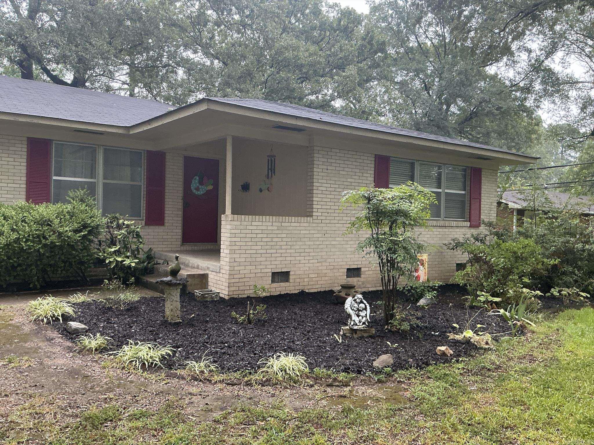 1009 Cedar  Crossett, AR