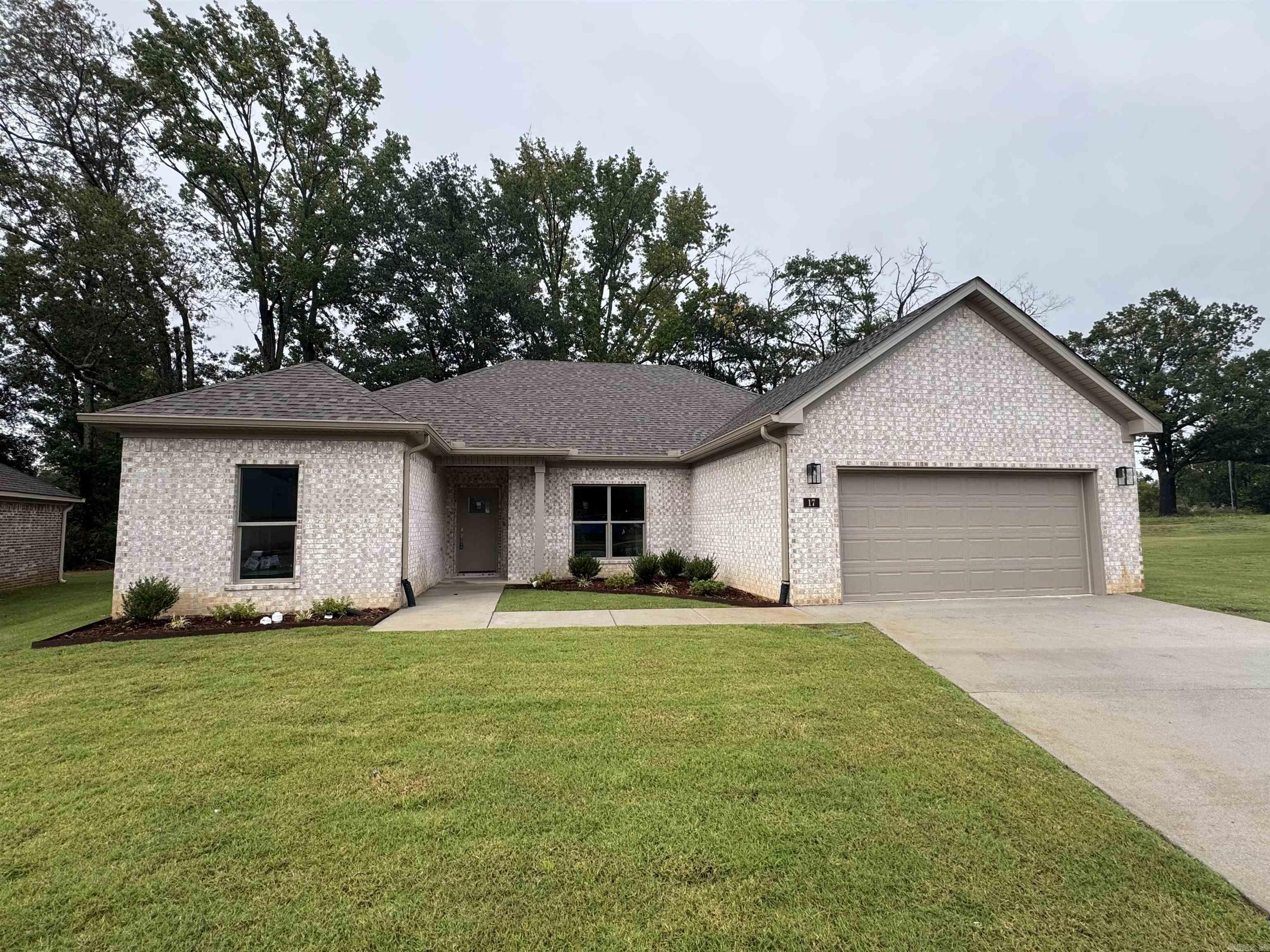 17 Wolfsbridge Loop Cabot, AR 72023