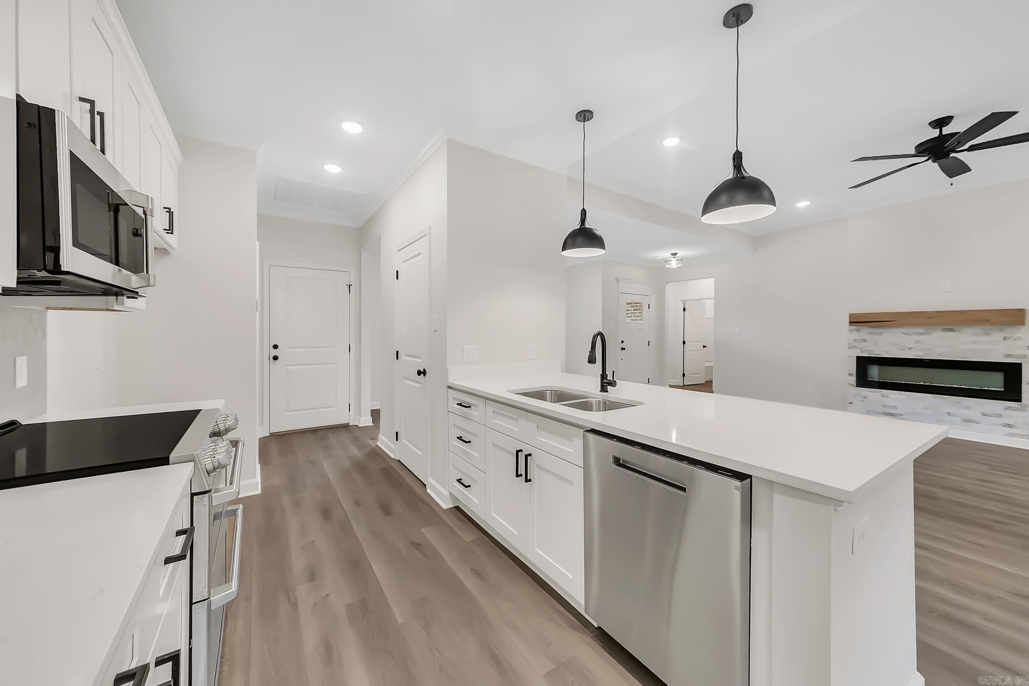 17 Wolfsbridge Loop Cabot, AR 72023