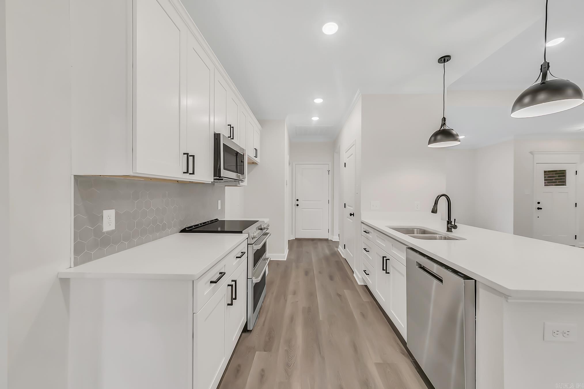 21 Wolfsbridge Loop Cabot, AR 72023