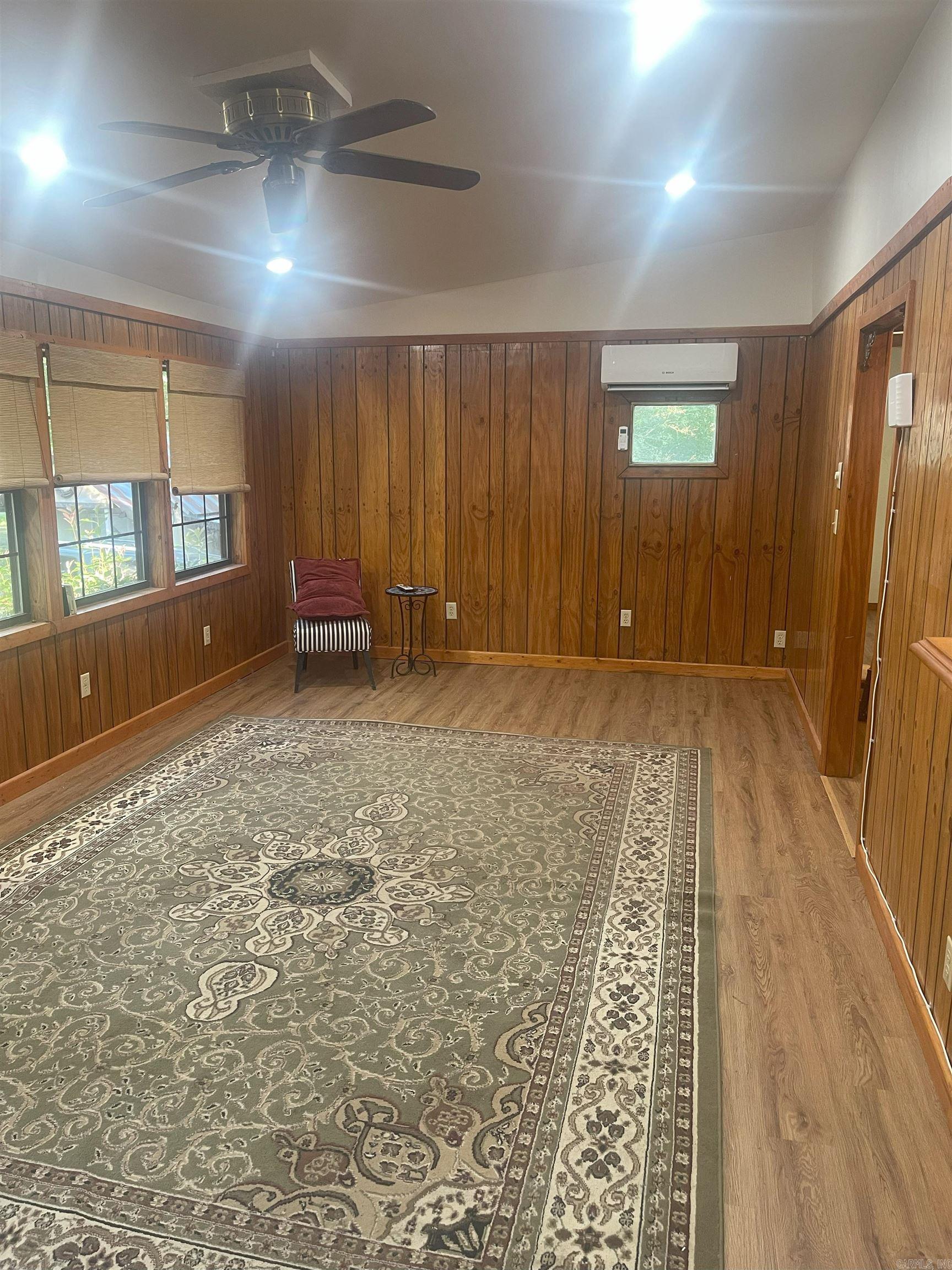 532 Canyon Road  Greers Ferry, AR