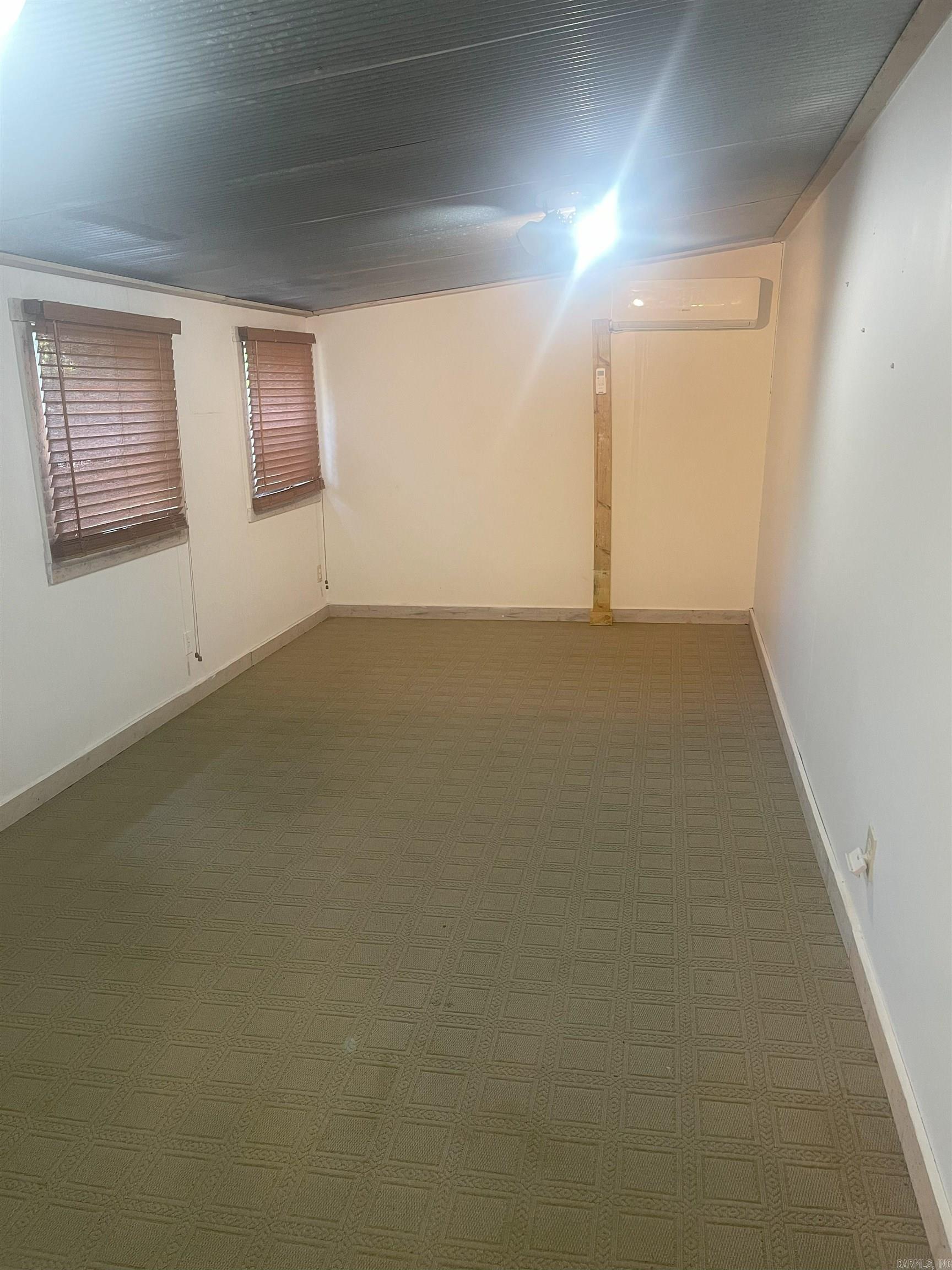 532 Canyon Road  Greers Ferry, AR