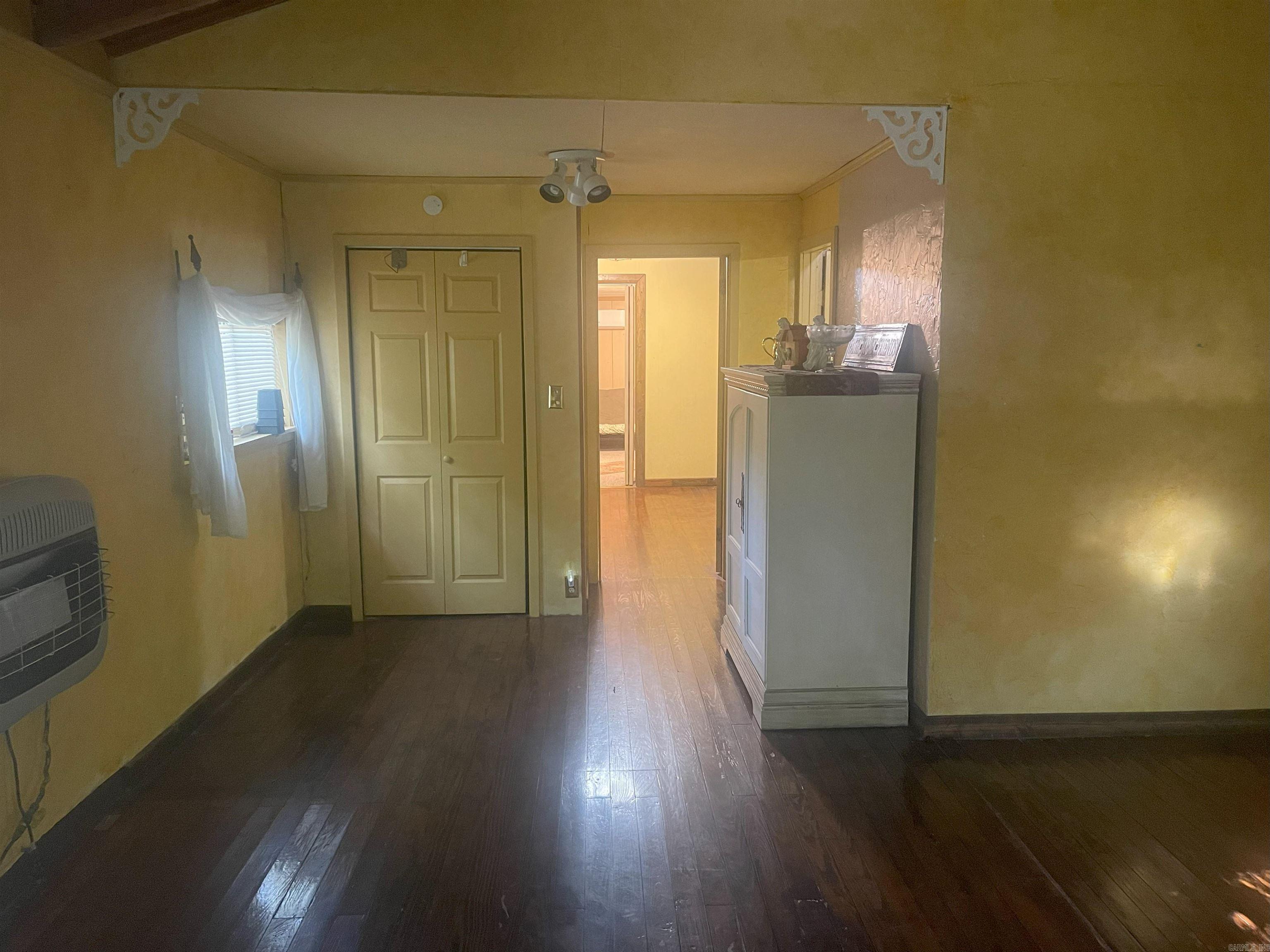 532 Canyon Road  Greers Ferry, AR