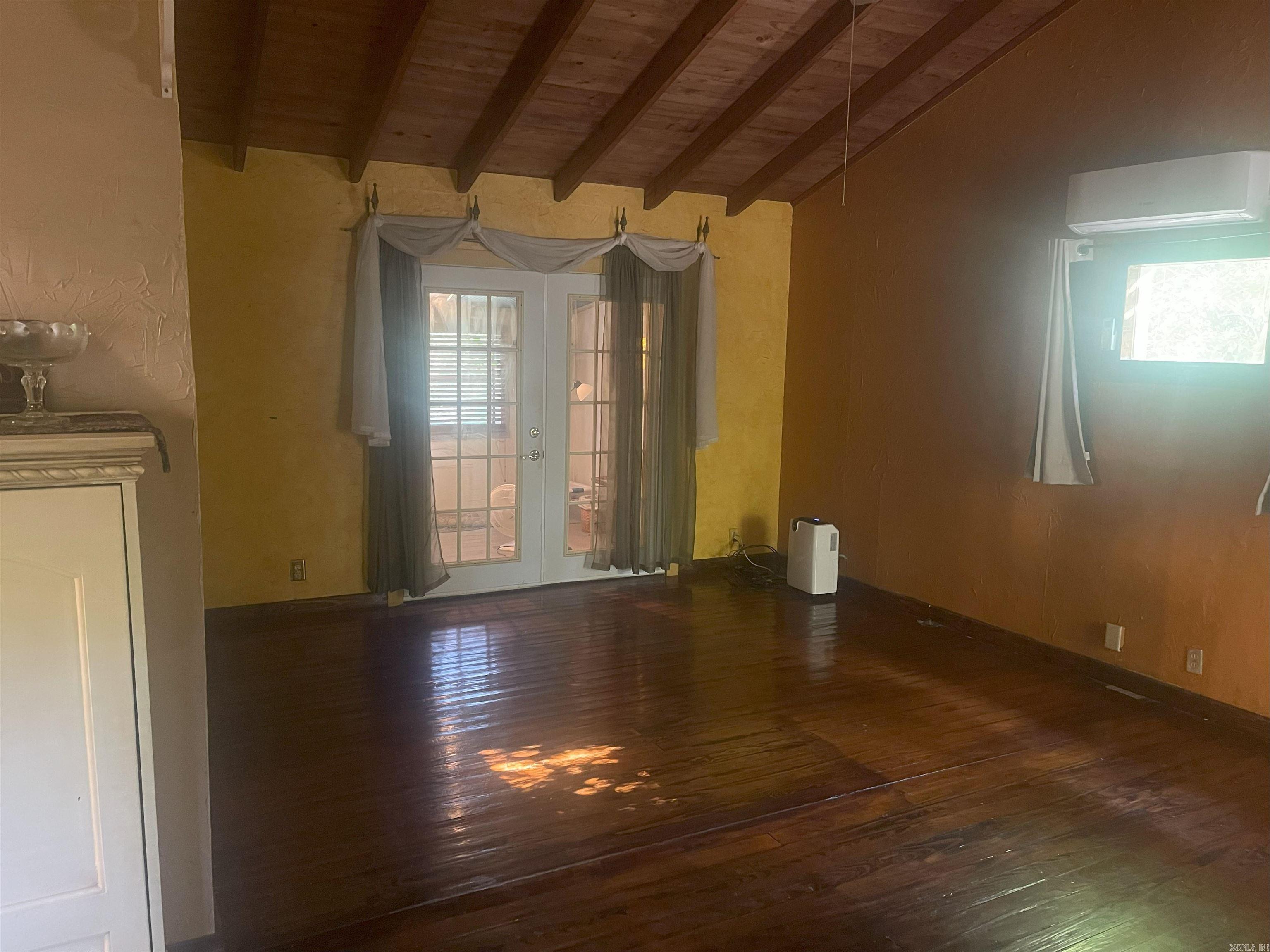 532 Canyon Road  Greers Ferry, AR