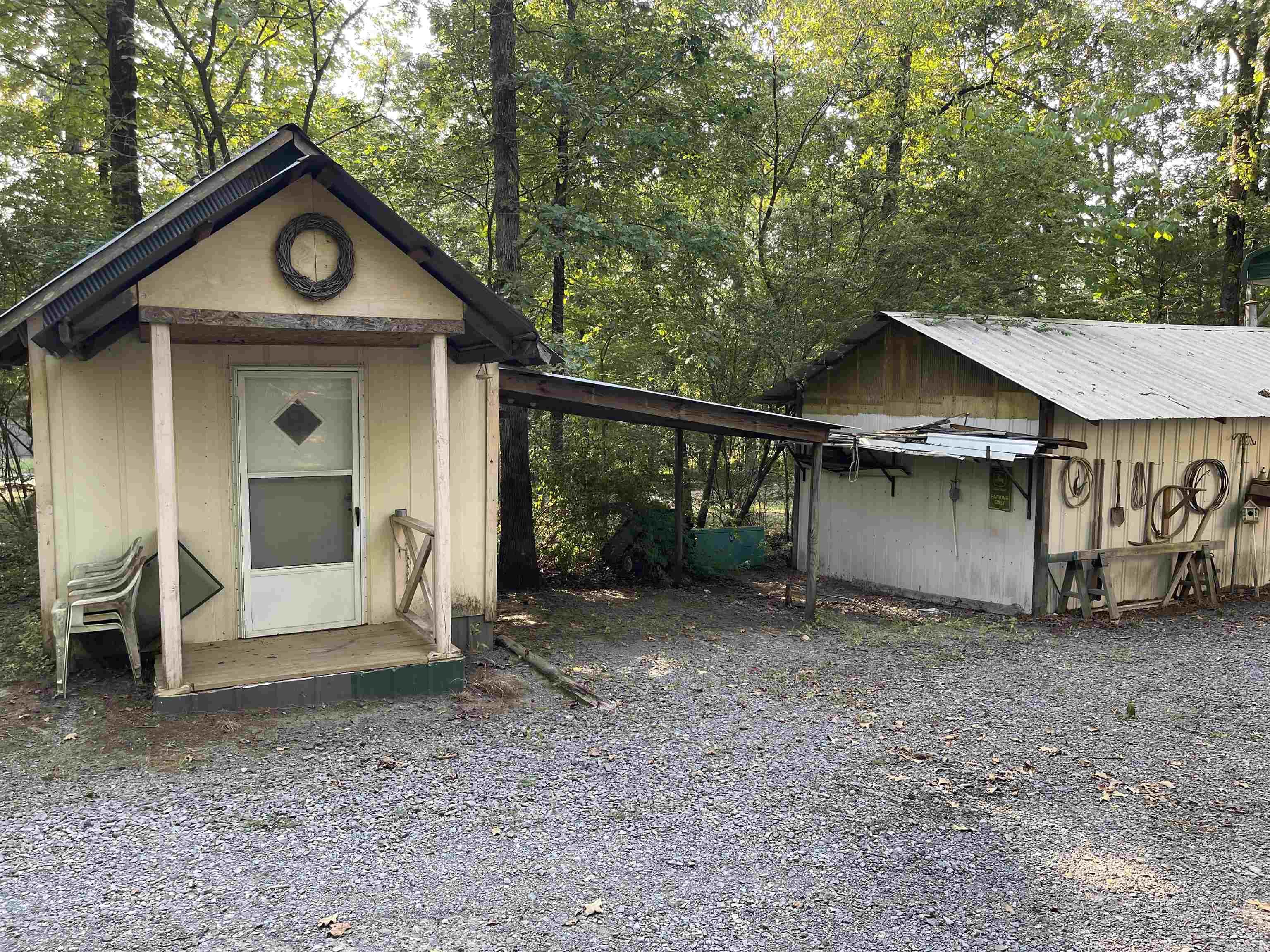 532 Canyon Road  Greers Ferry, AR