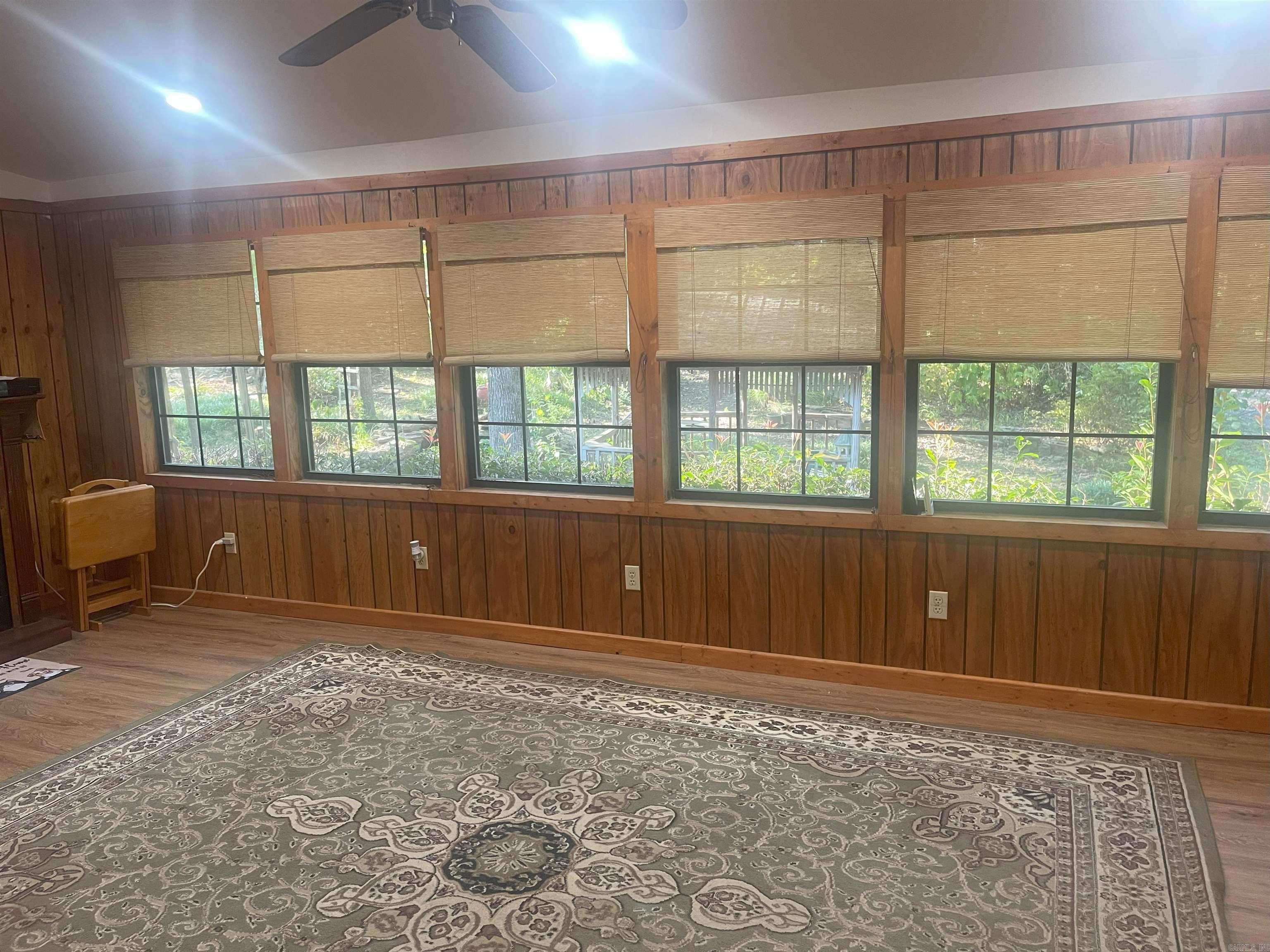 532 Canyon Road  Greers Ferry, AR