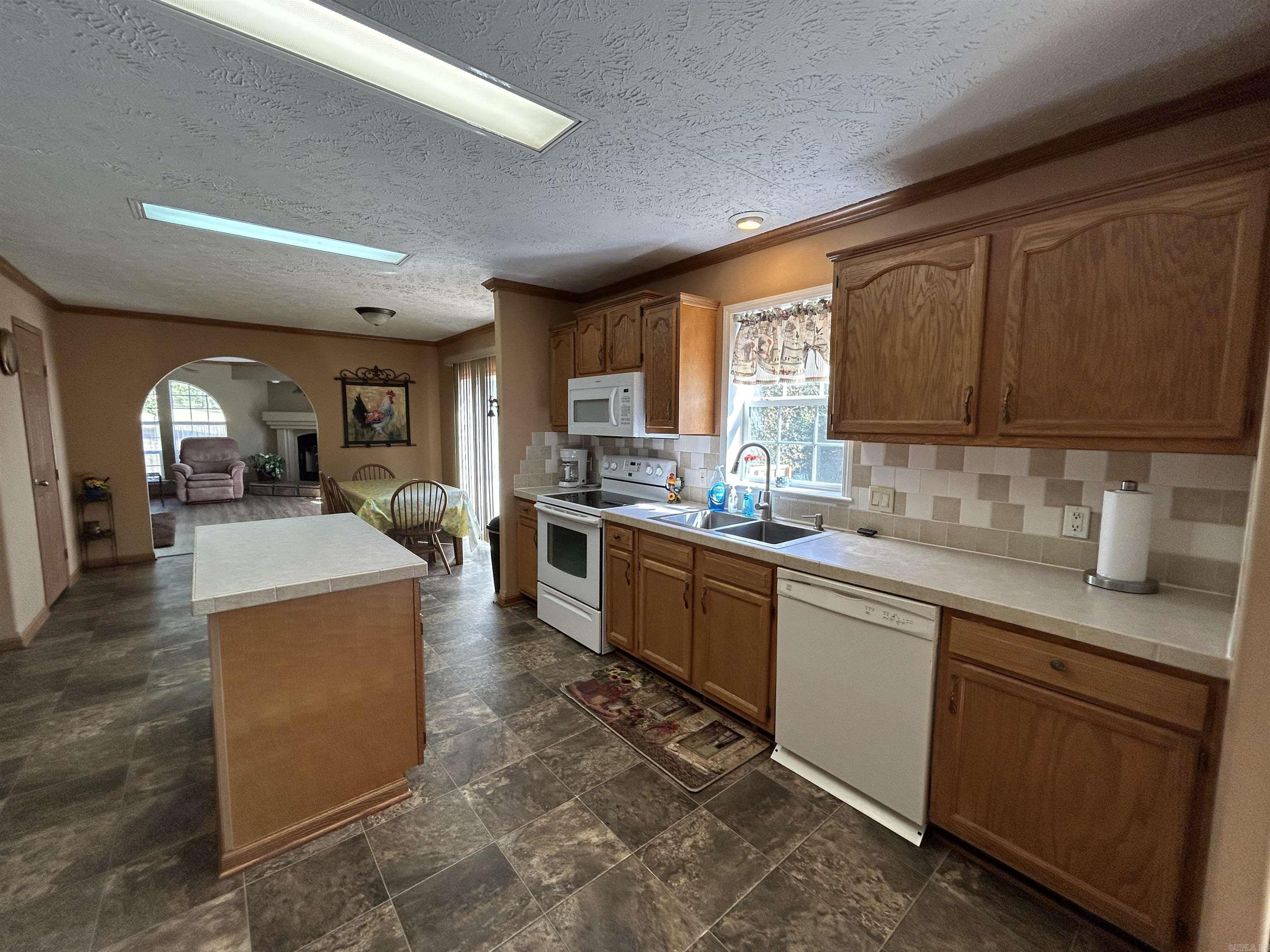 16770 MO 142 Highway Thayer, MO 65791