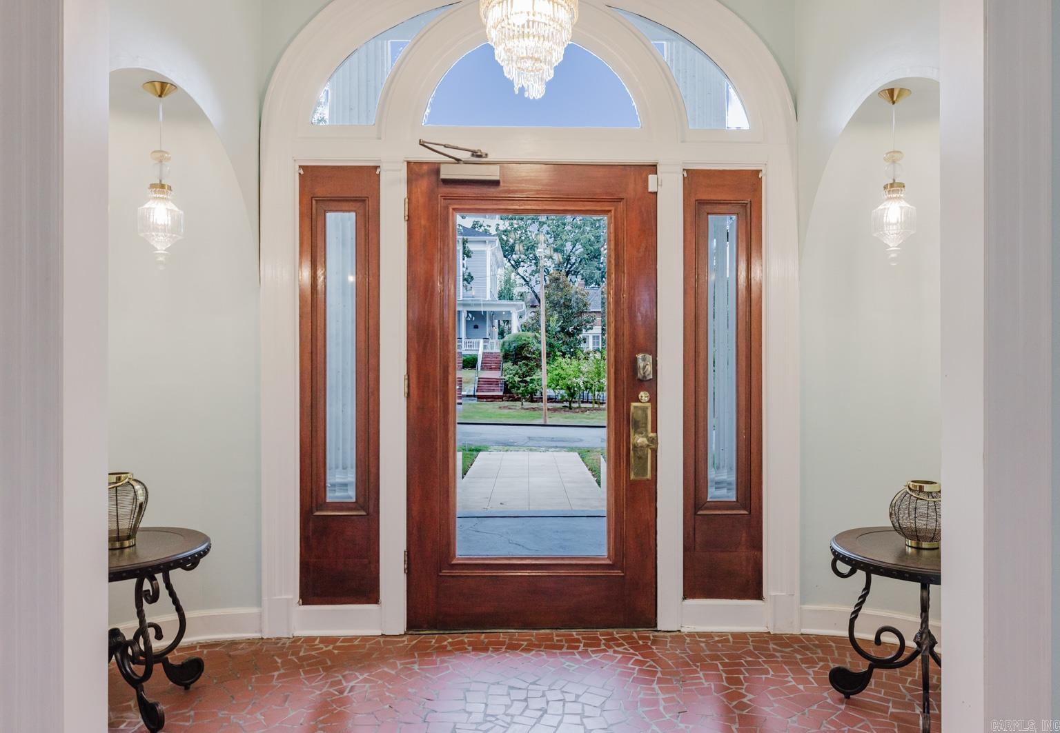 1701 Center  Little Rock, AR