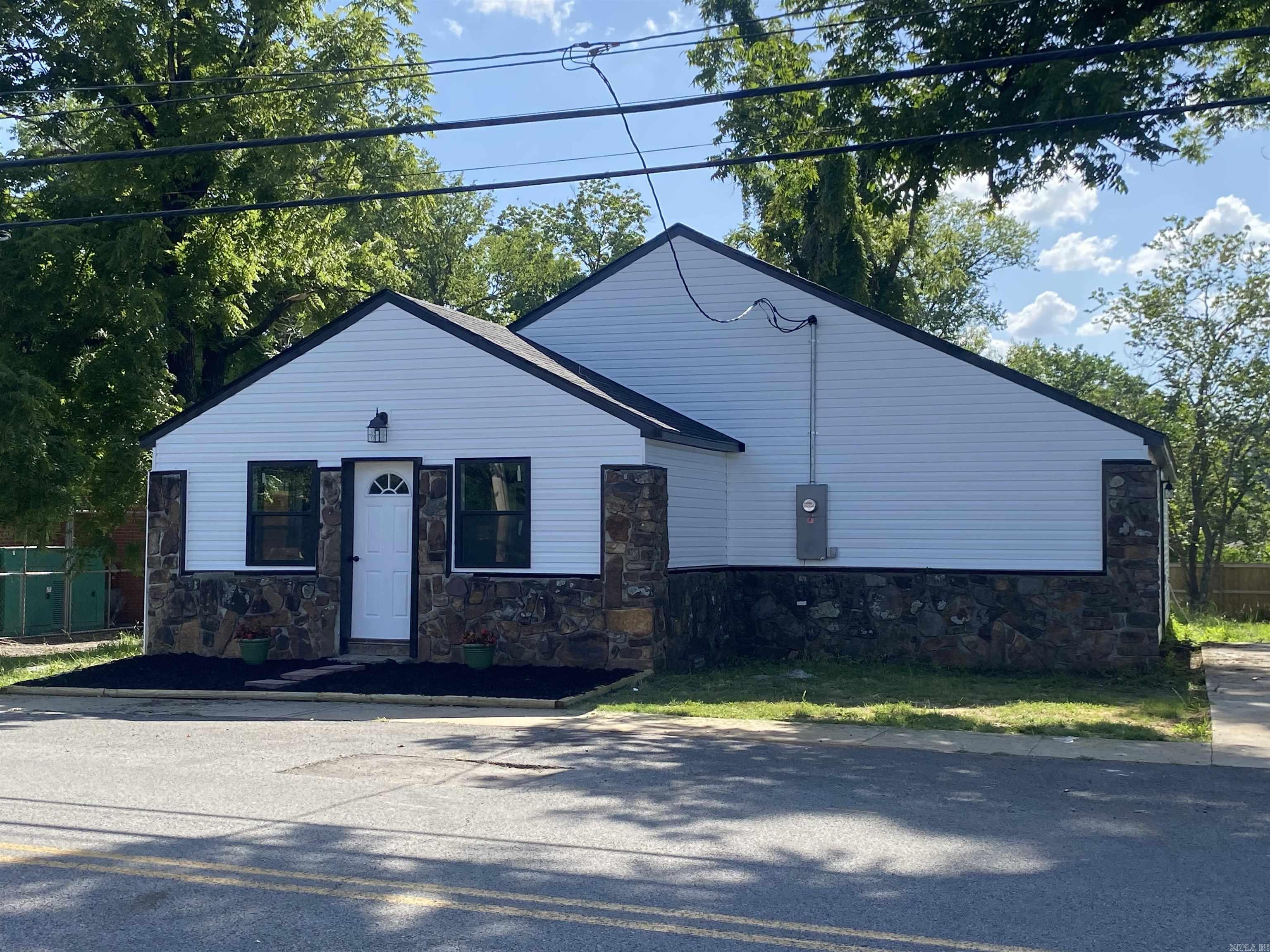 21 S Elizabeth Street Dover, AR 72837