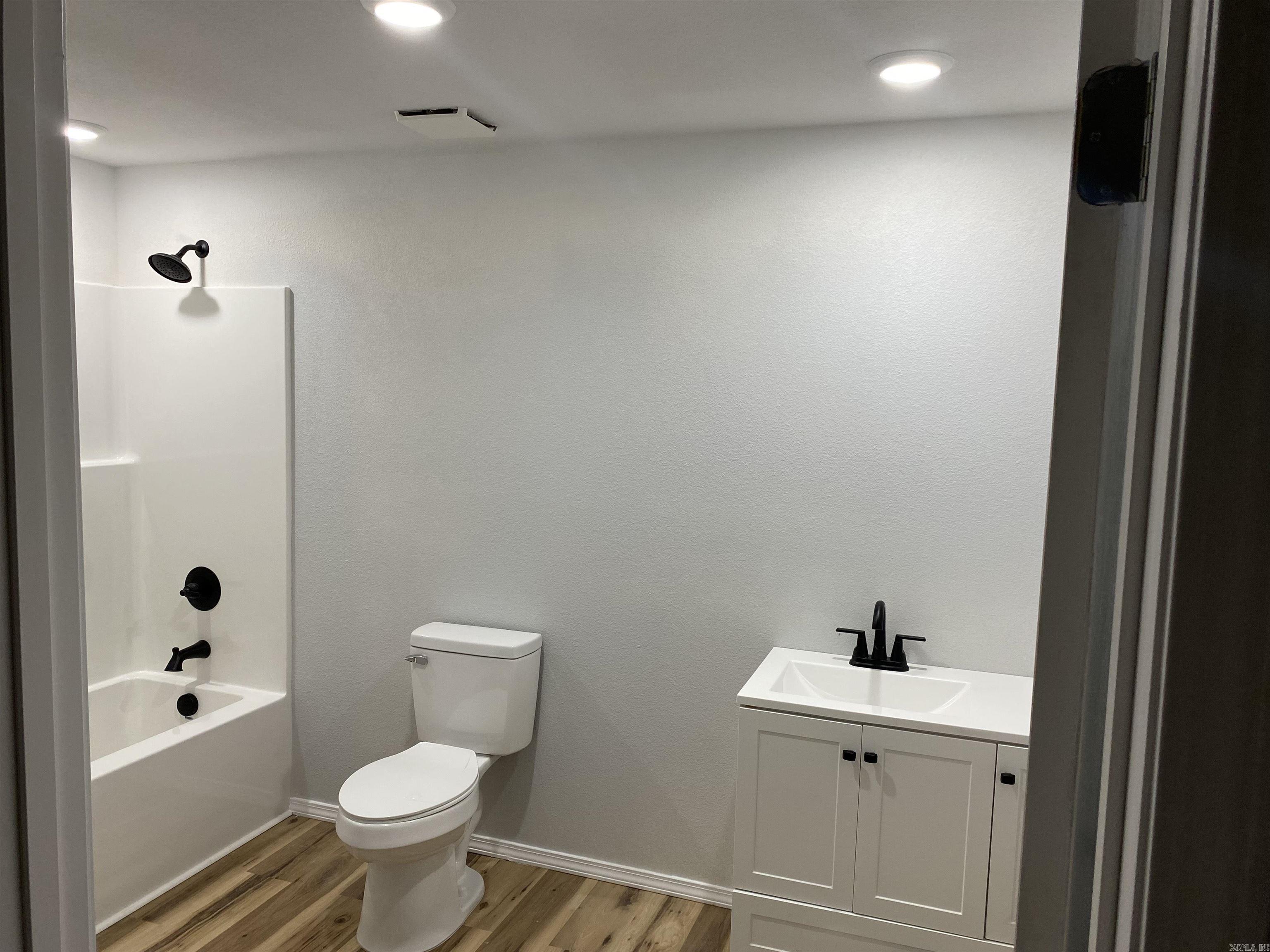 21 S Elizabeth  Dover, AR