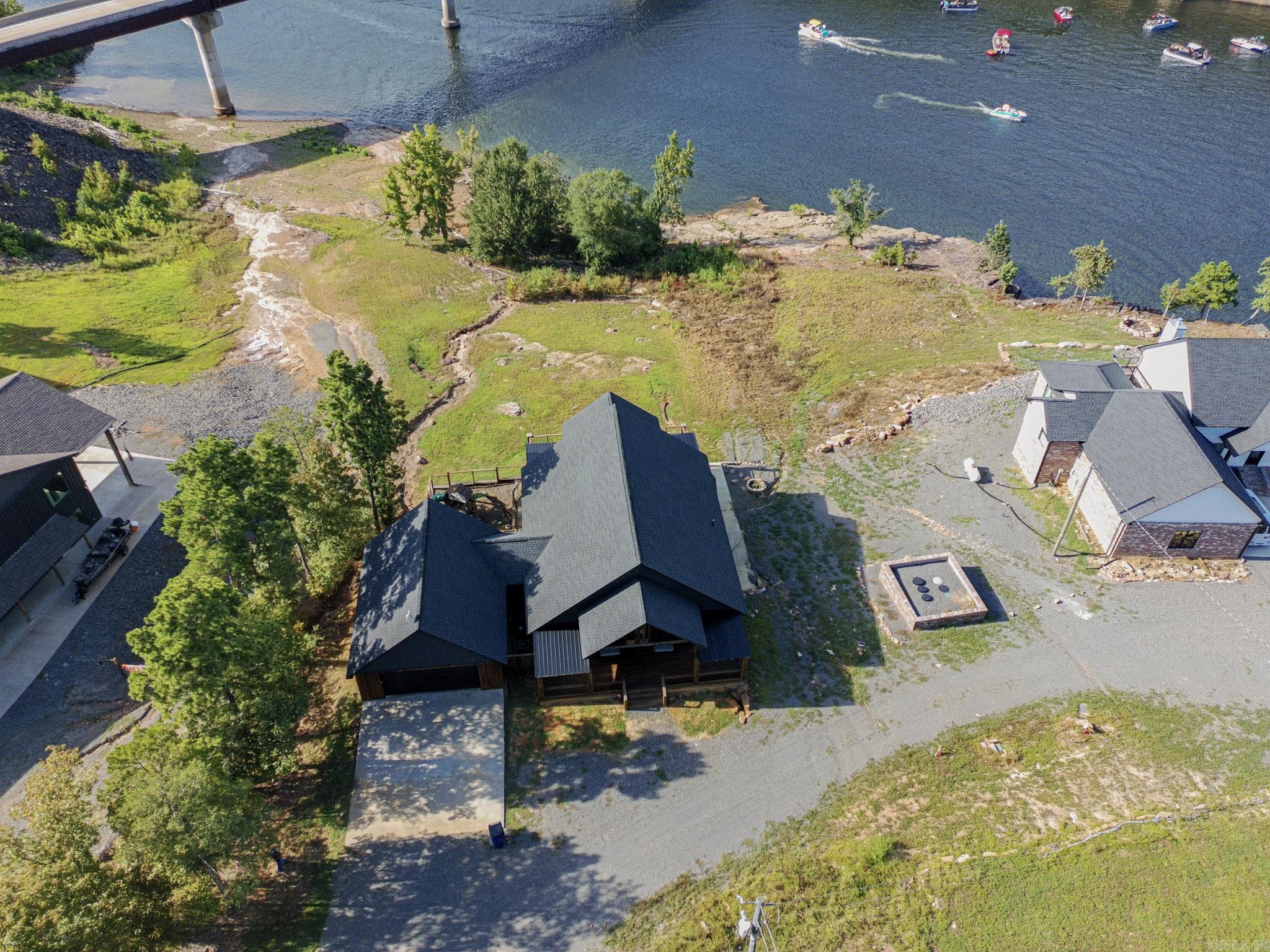 726 Sunny Slope  Greers Ferry, AR