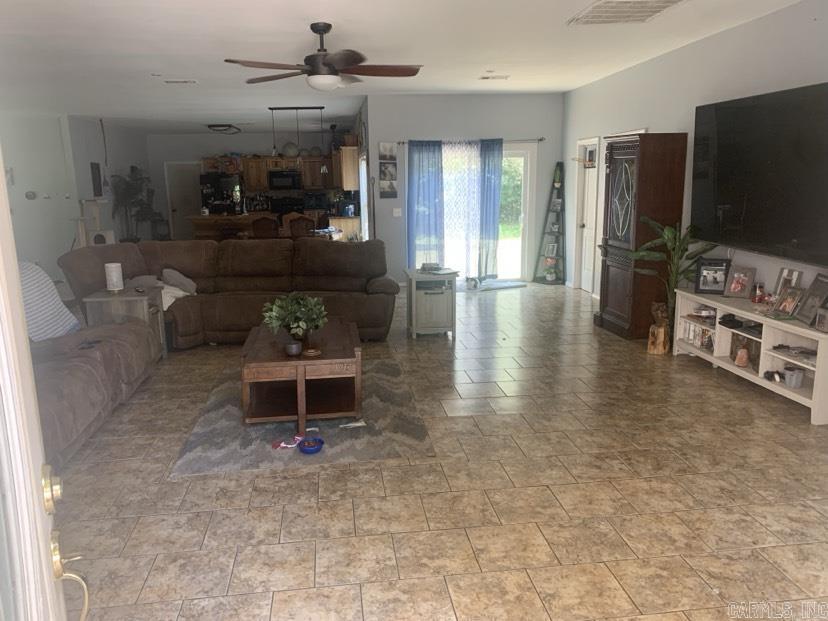 25540 E Highway 10 Ola, AR 72853