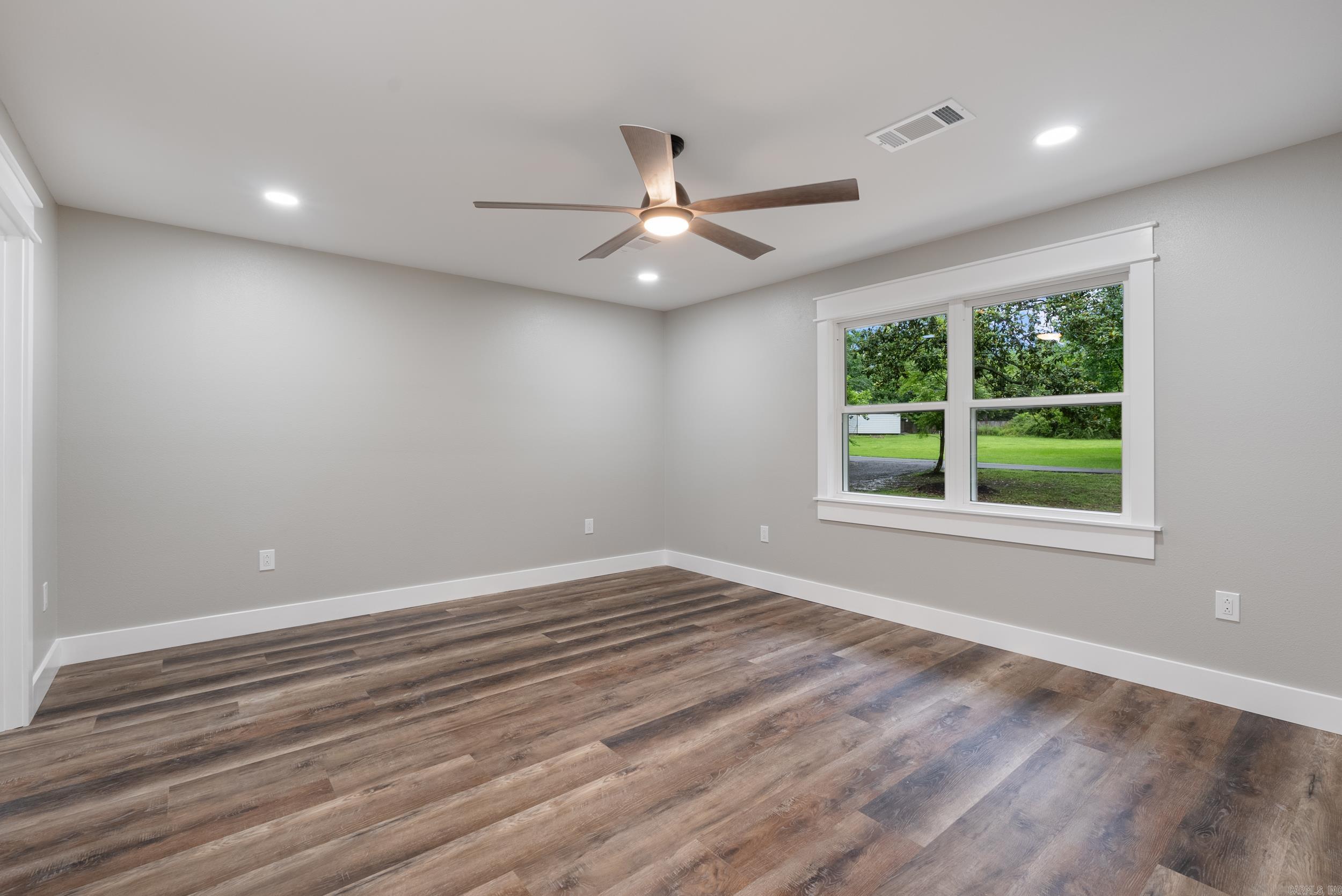 26 W Mobbs Circle Greenbrier, AR 72058