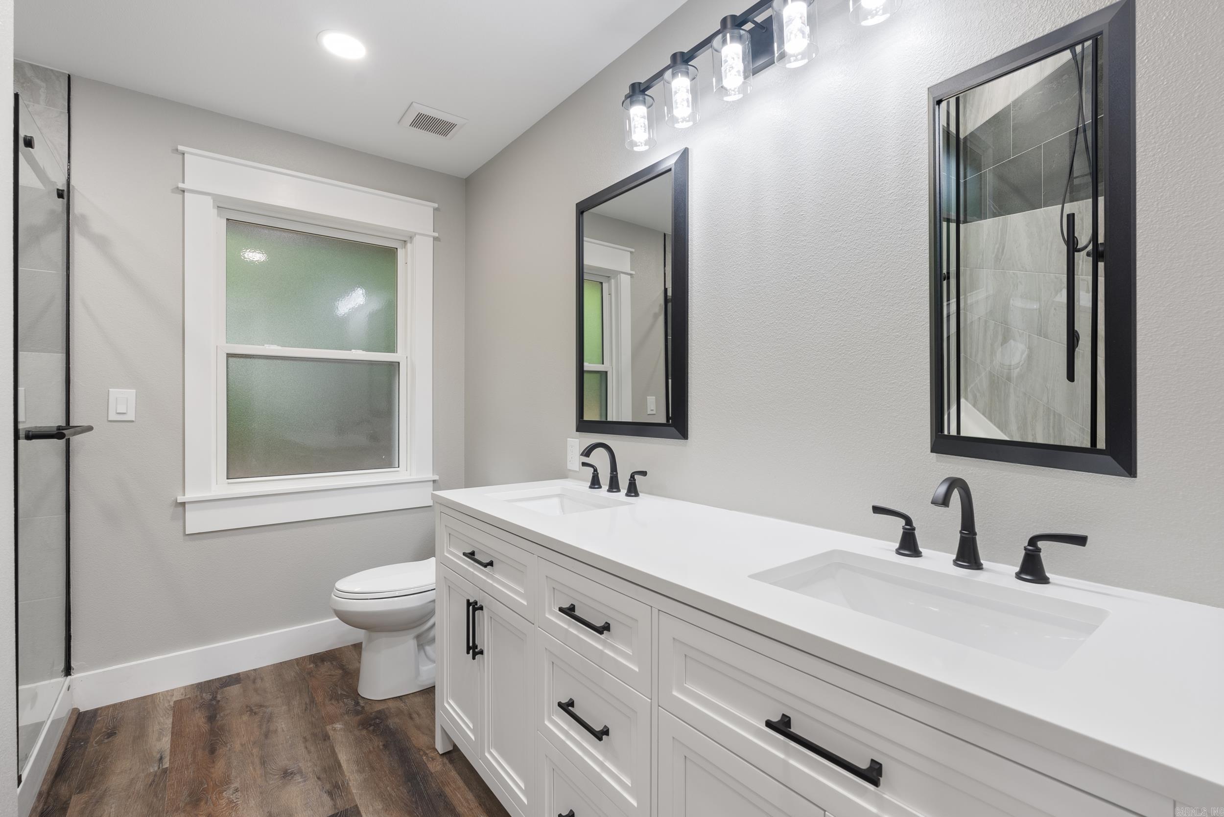 26 W Mobbs Circle Greenbrier, AR 72058