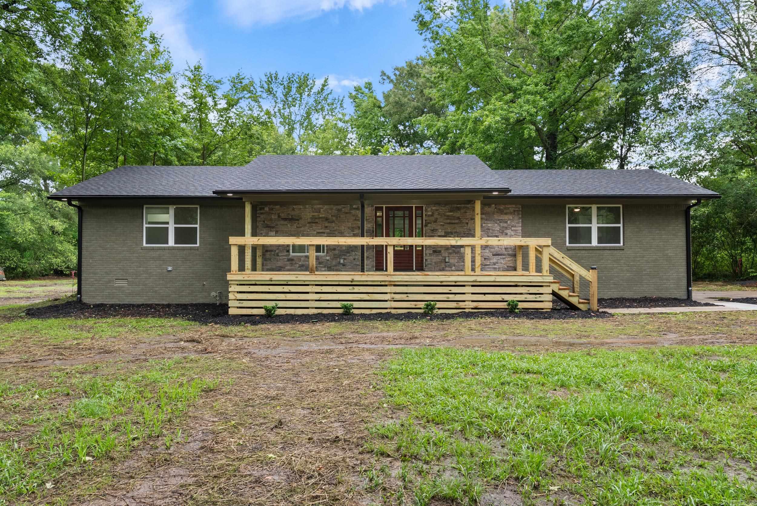 26 W Mobbs Circle Greenbrier, AR 72058