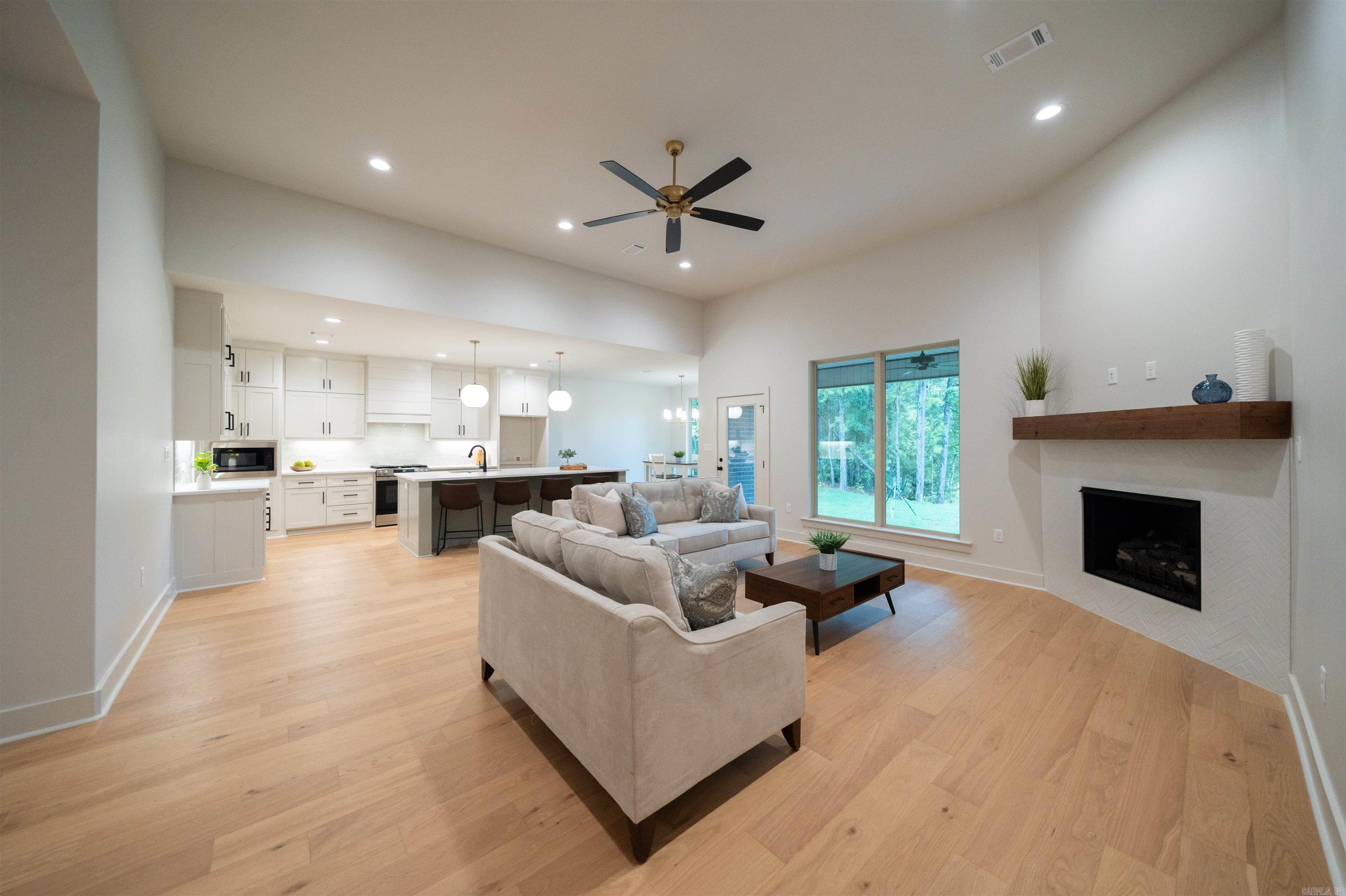 15109 Matterhorn Loop Maumelle, AR 72113