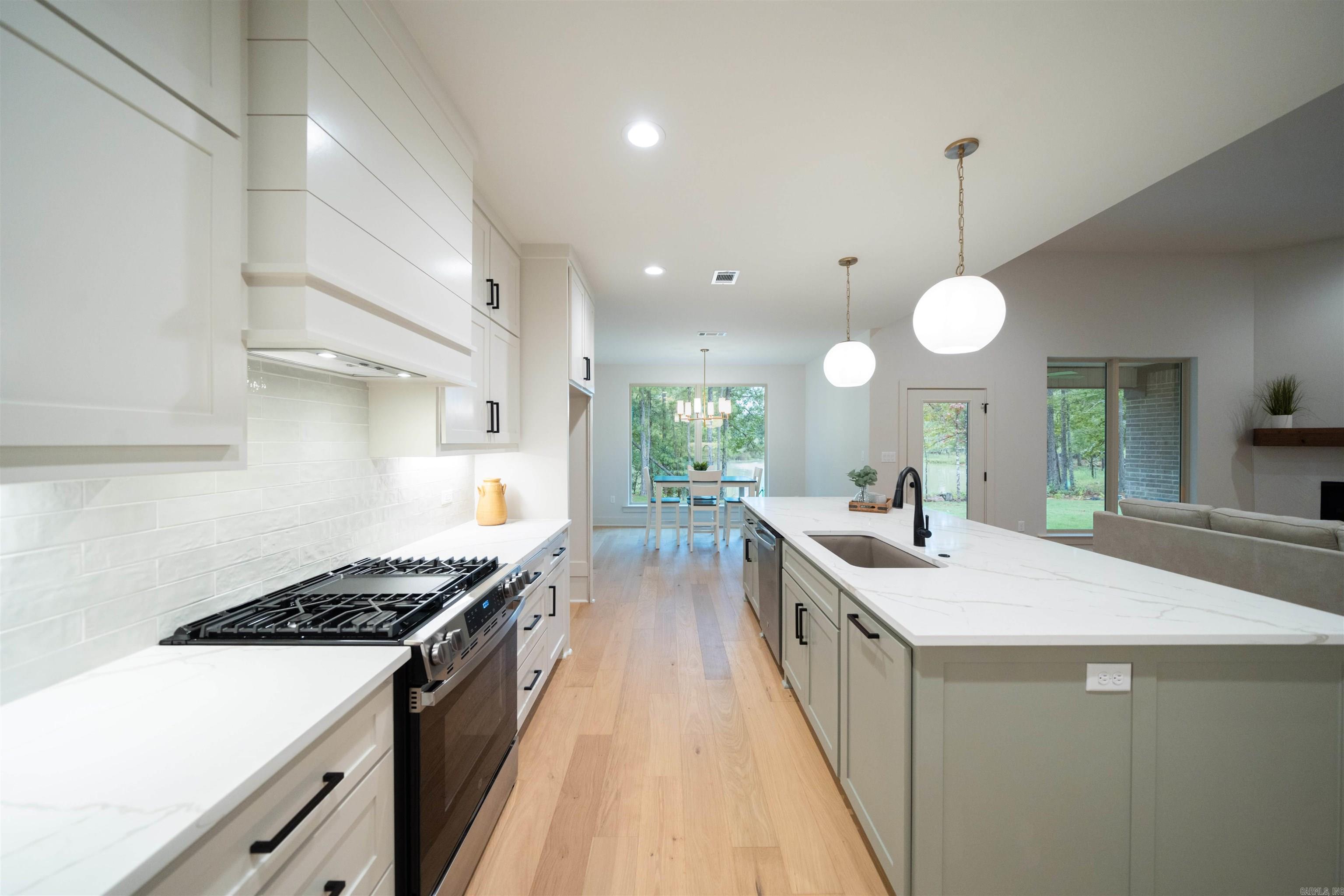 15109 Matterhorn Loop Maumelle, AR 72113