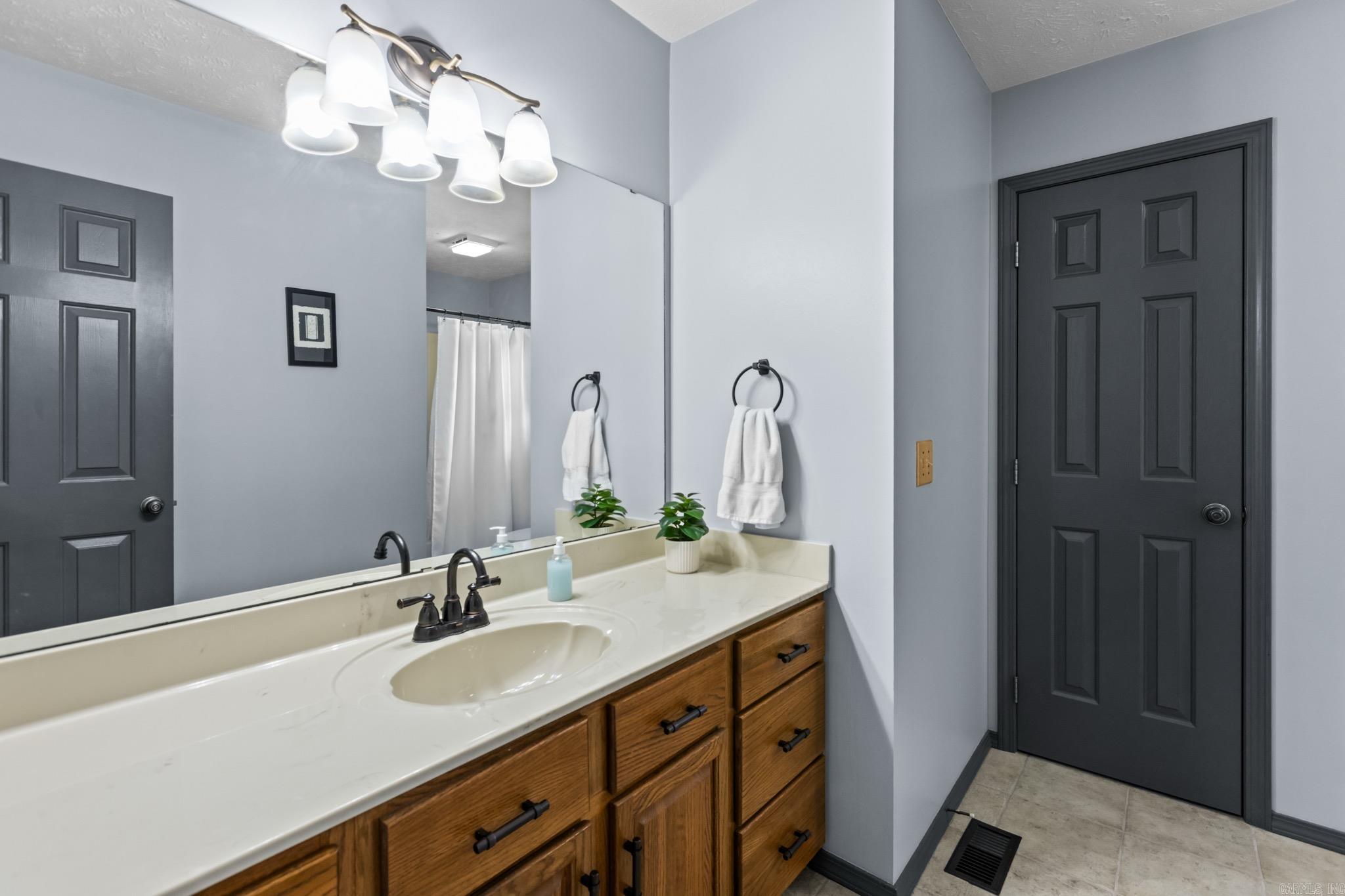 198 Breckenridge Court Mountain Home, AR 72653