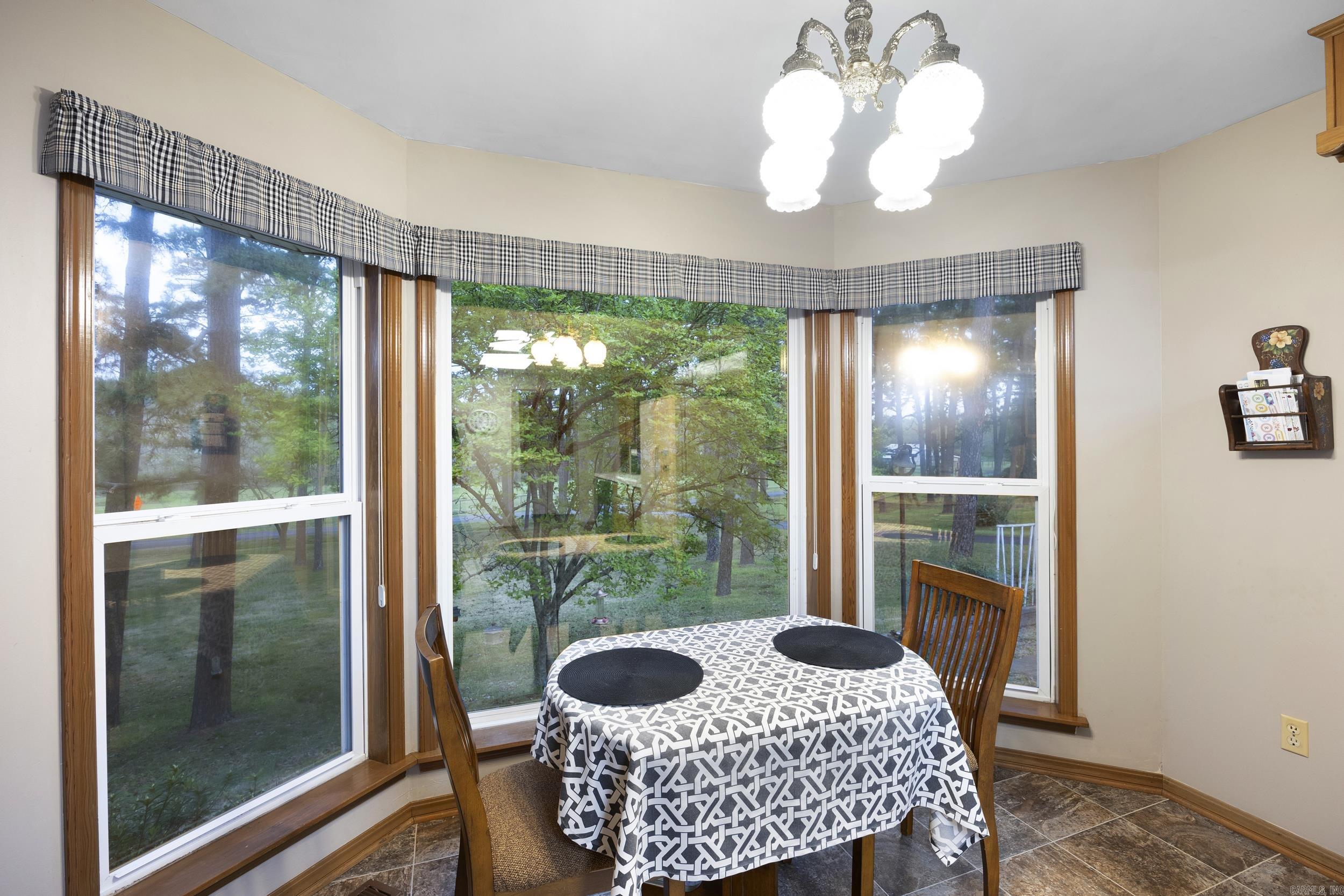 1533 Bakers Creek  Russellville, AR