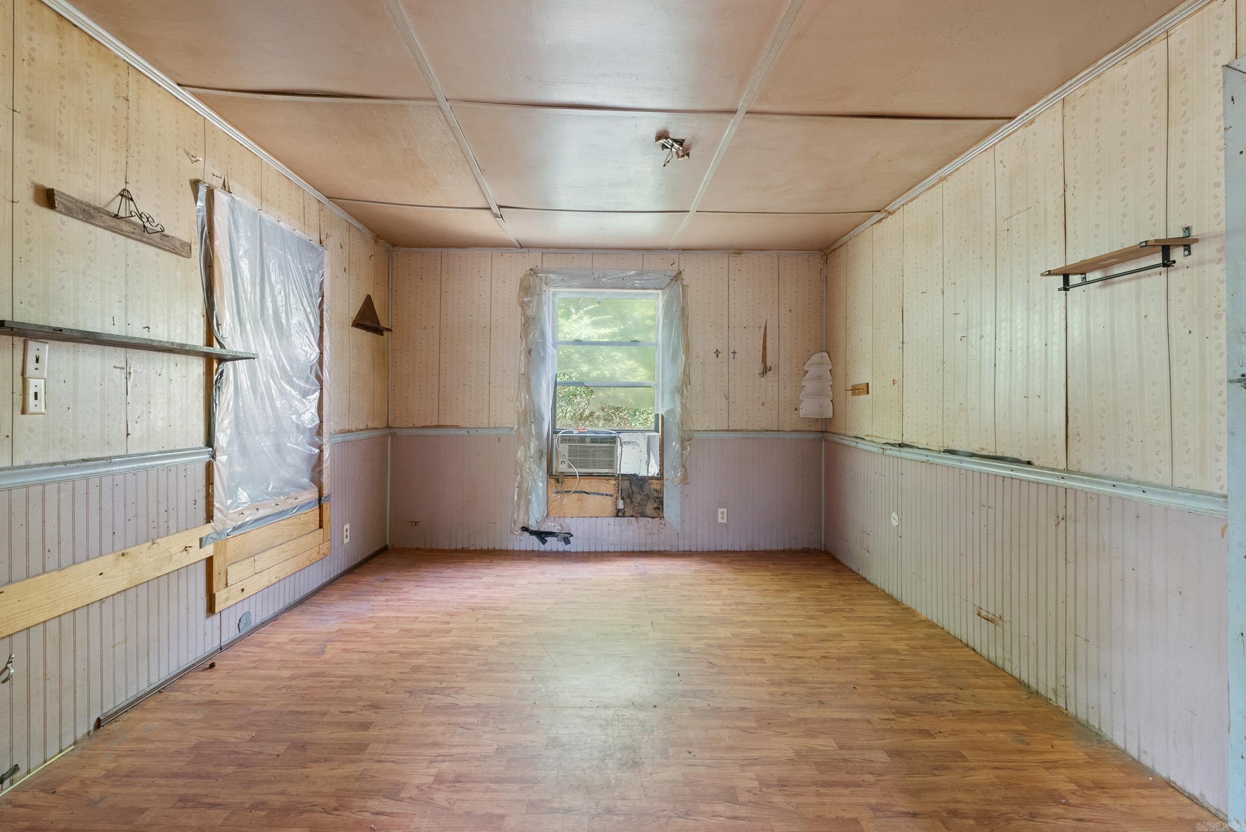 504 Boar Road  Clinton, AR