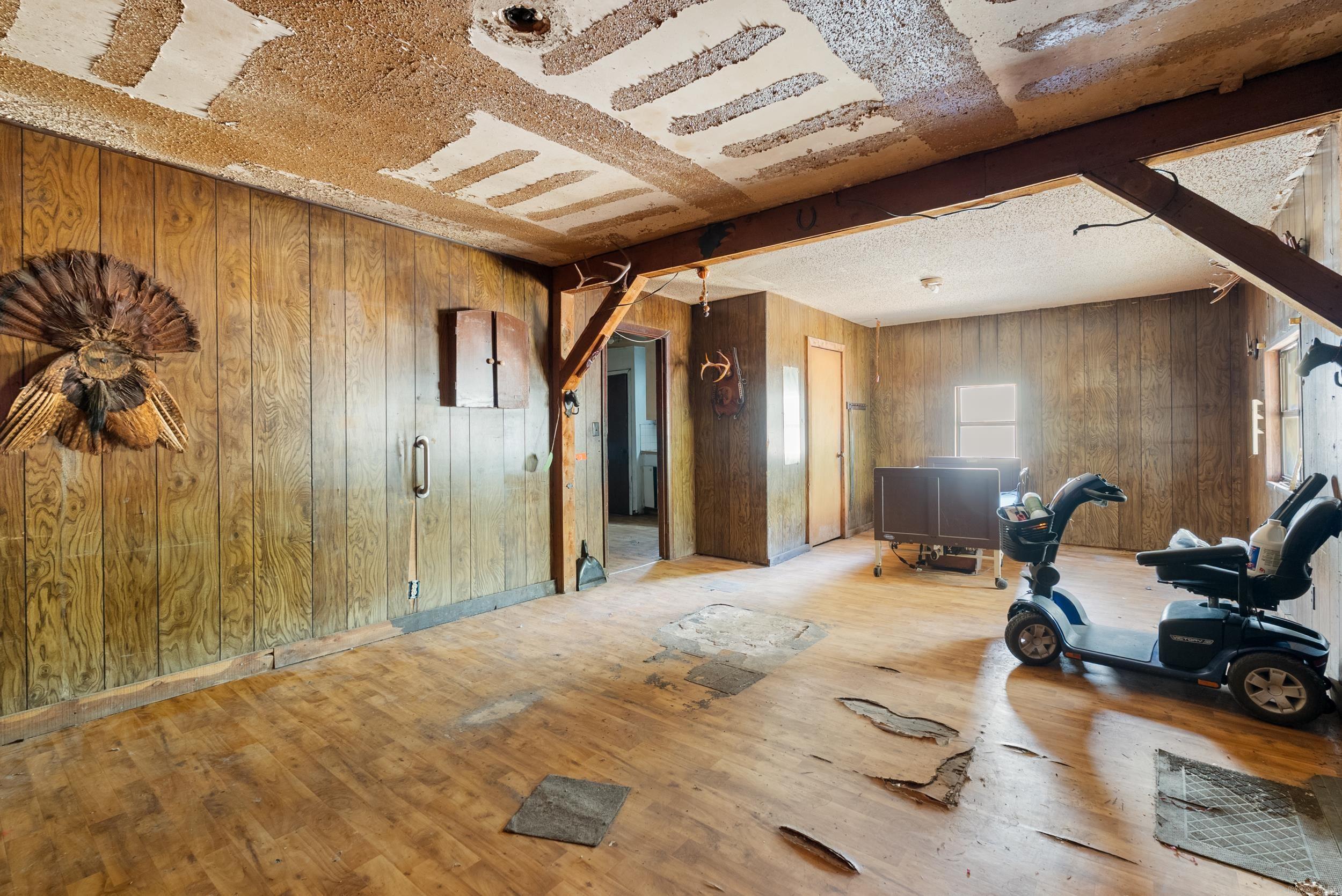 504 Boar Road  Clinton, AR