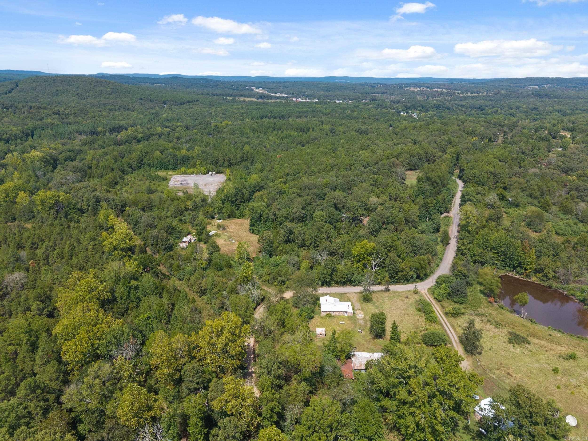 504 Boar Road  Clinton, AR