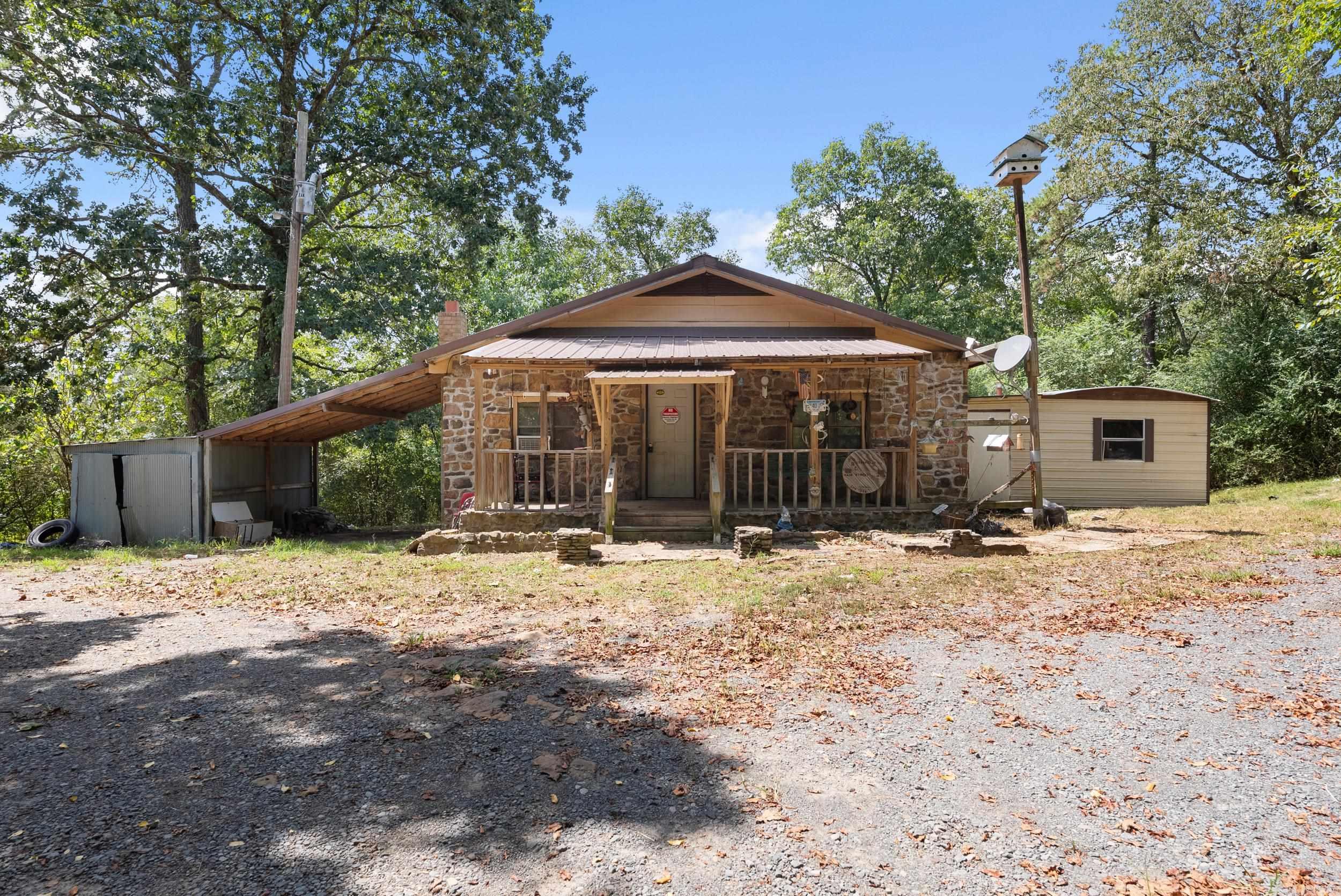 504 Boar Road  Clinton, AR
