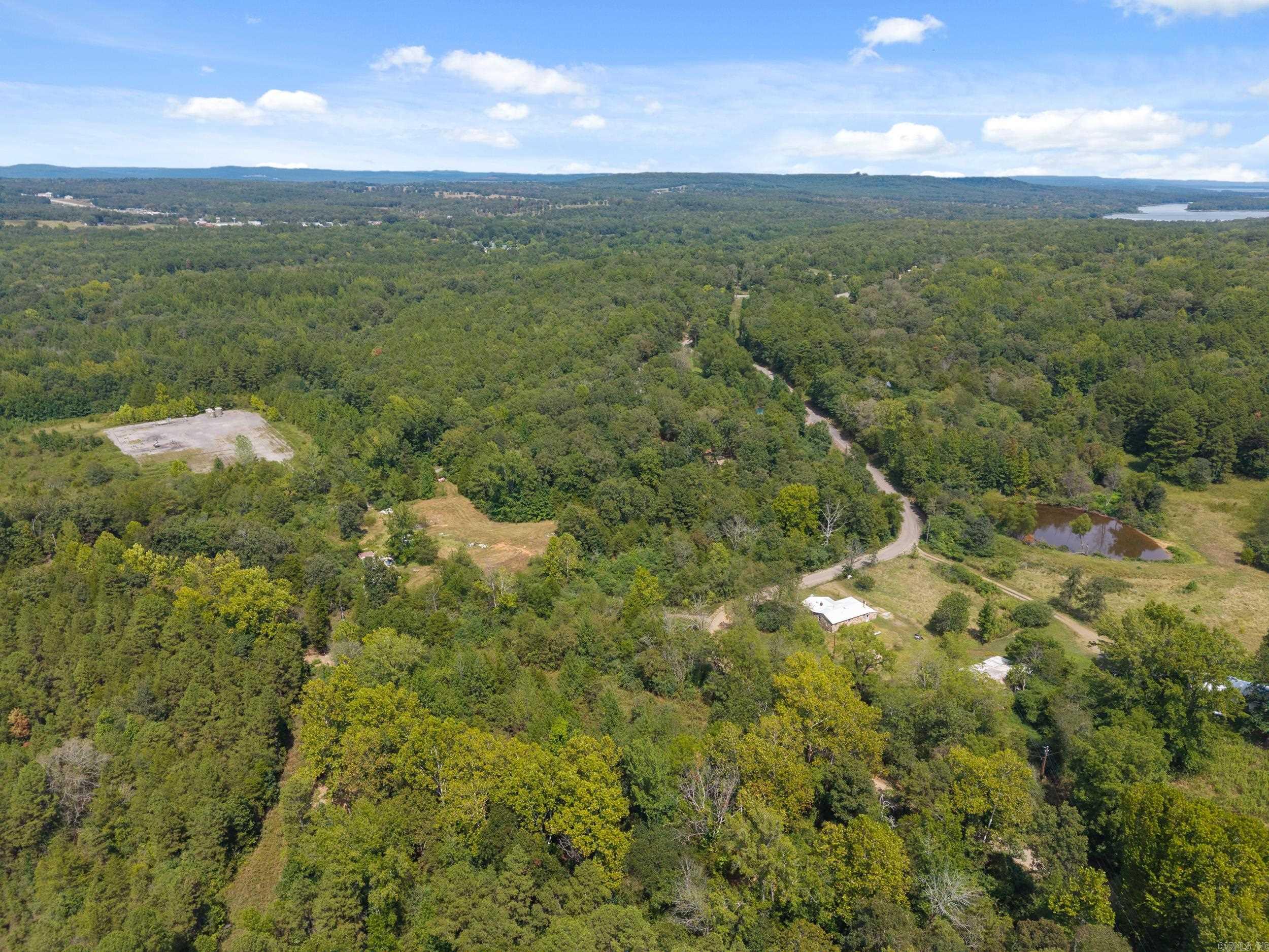 504 Boar Road  Clinton, AR