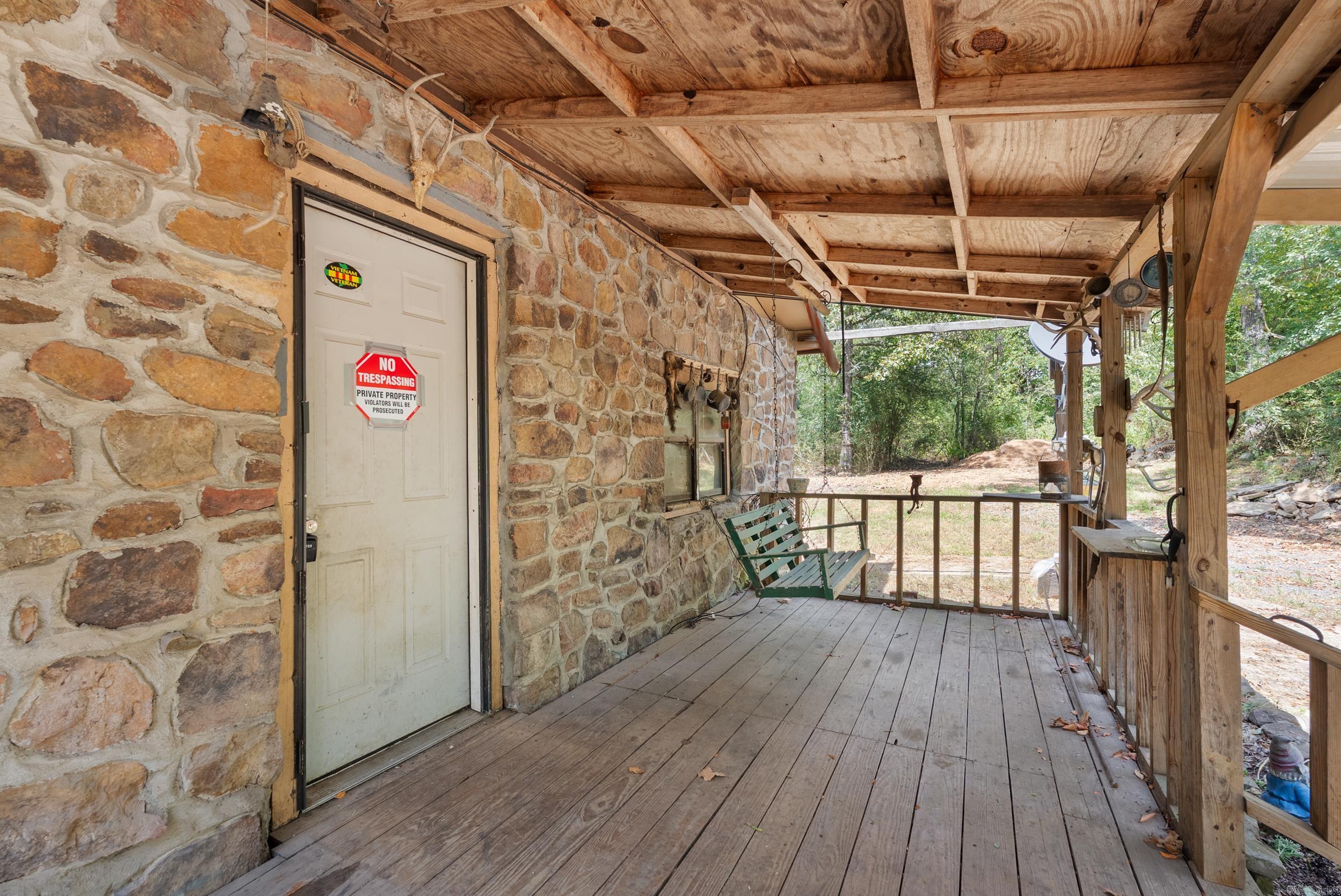 504 Boar Road  Clinton, AR