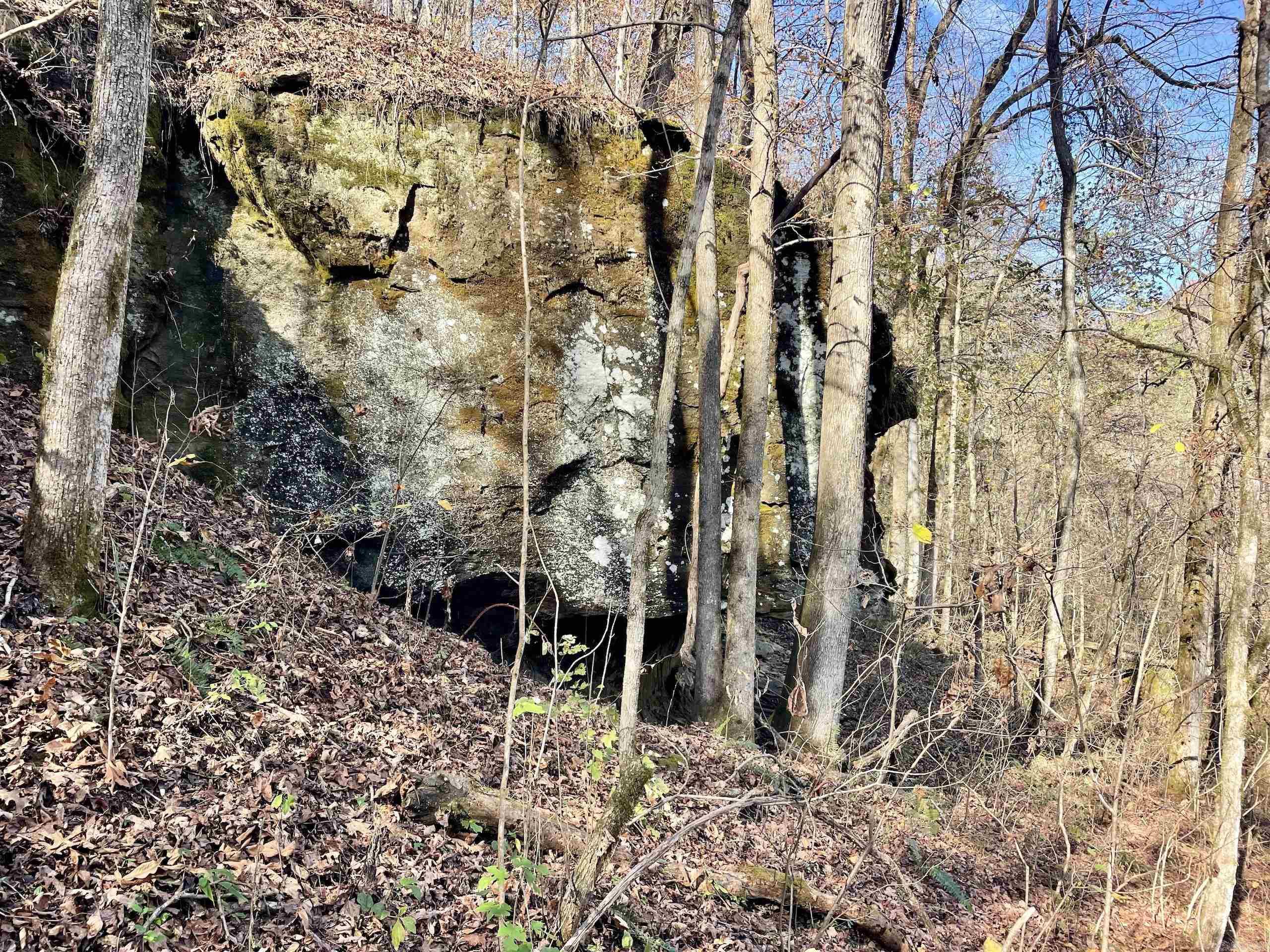 000 HWY 16 W  Clinton, AR