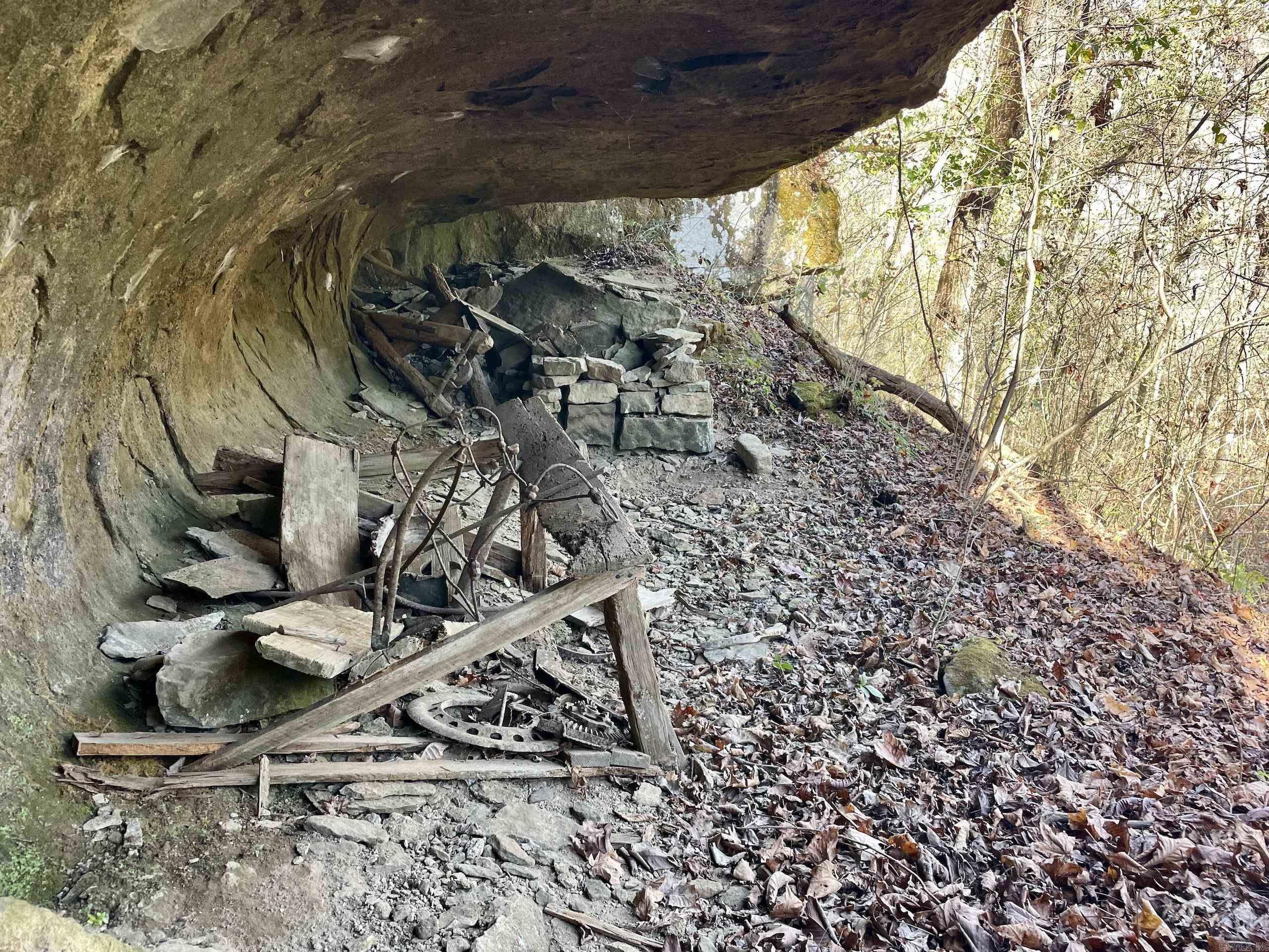 000 HWY 16 W  Clinton, AR