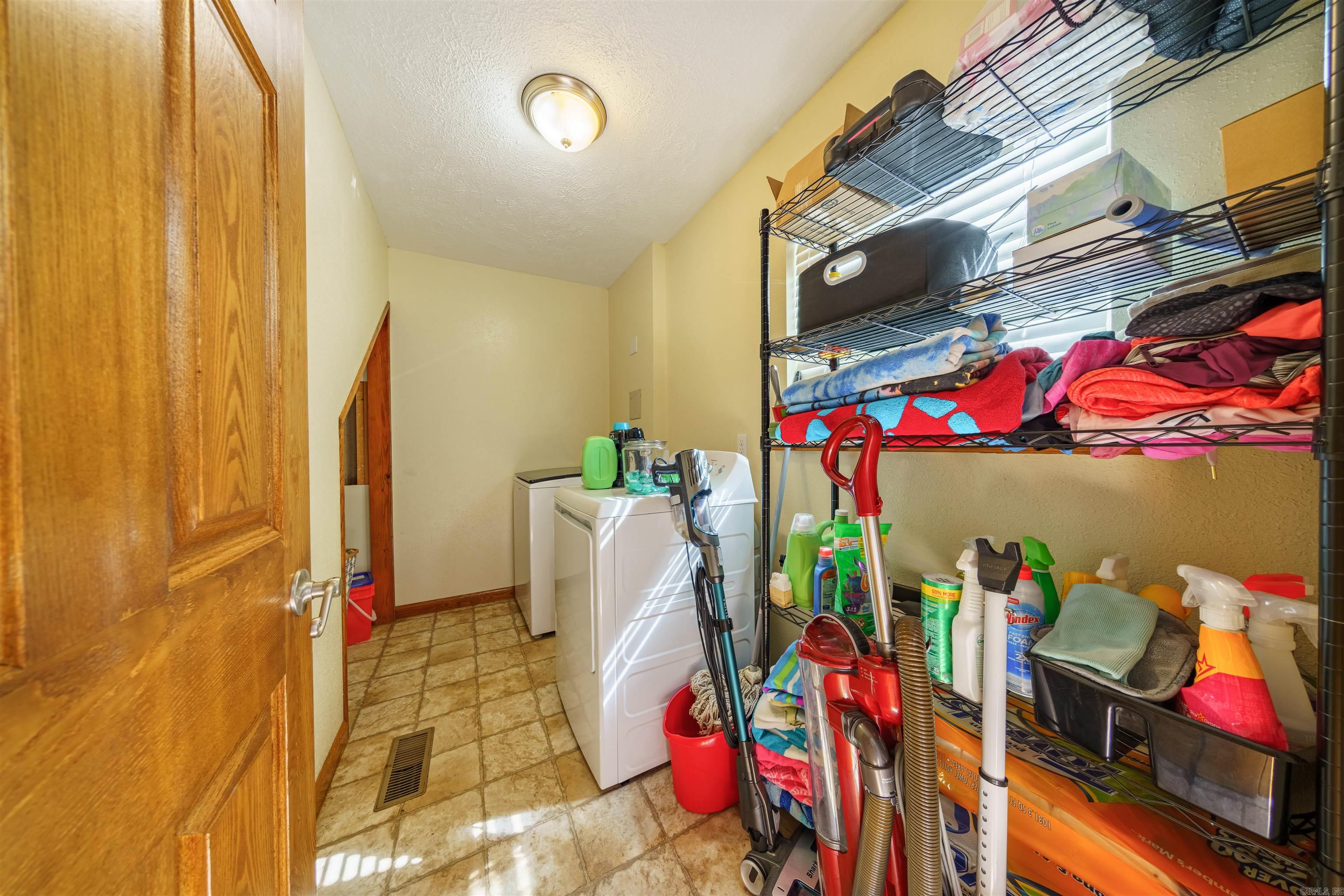 2215 AR Hwy 175 Mammoth Spring, AR 72554