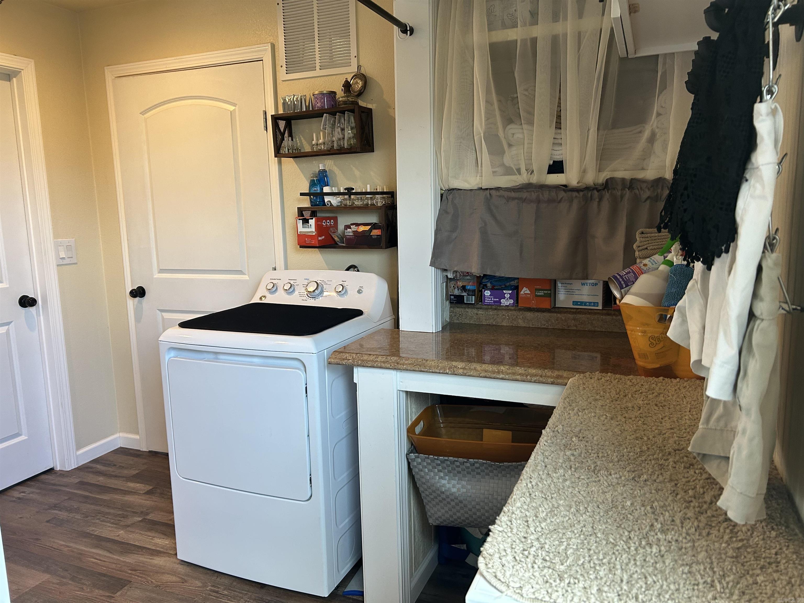 107 US 63  Mammoth Spring, AR