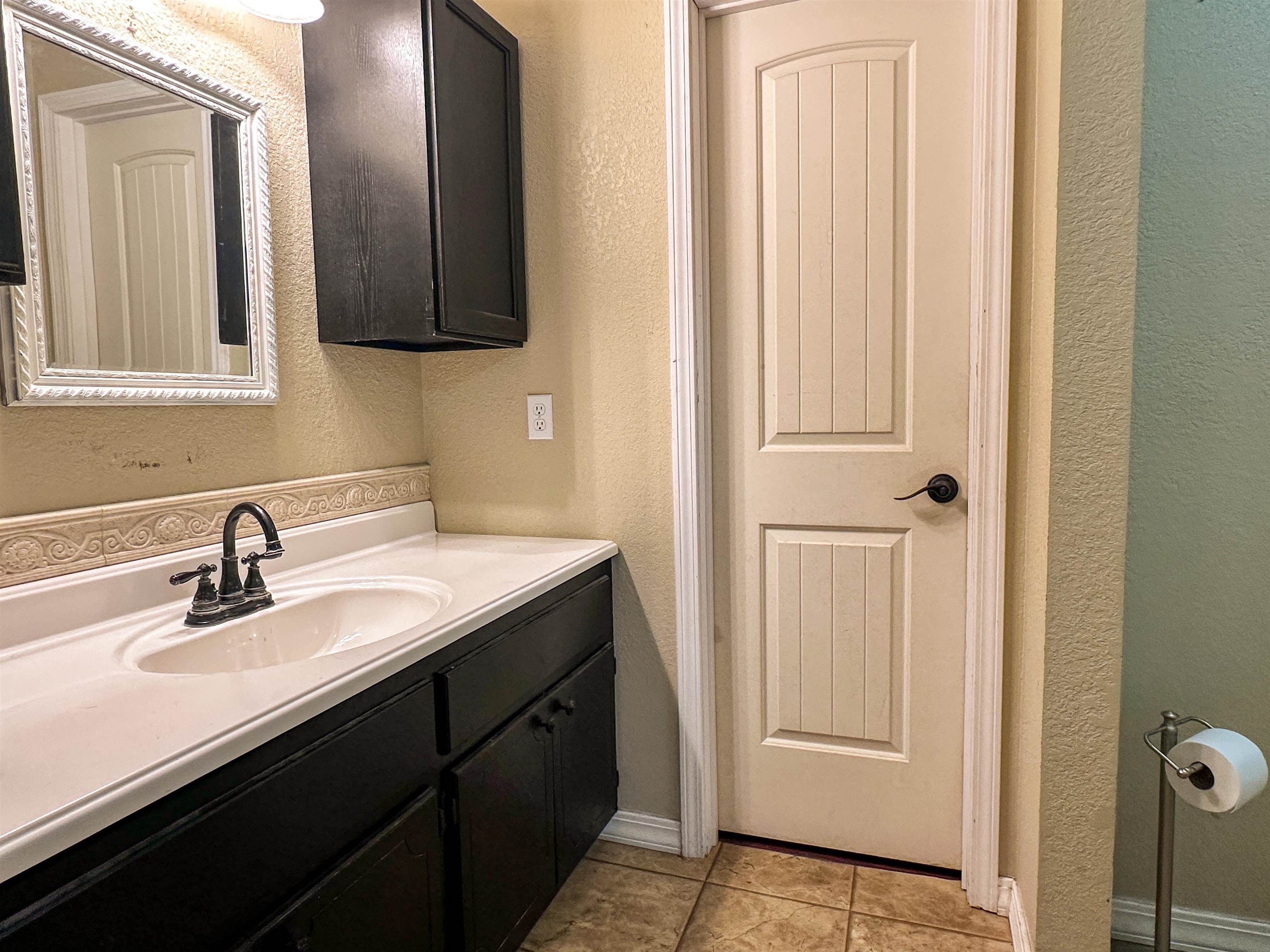 34 Alma  Highland, AR