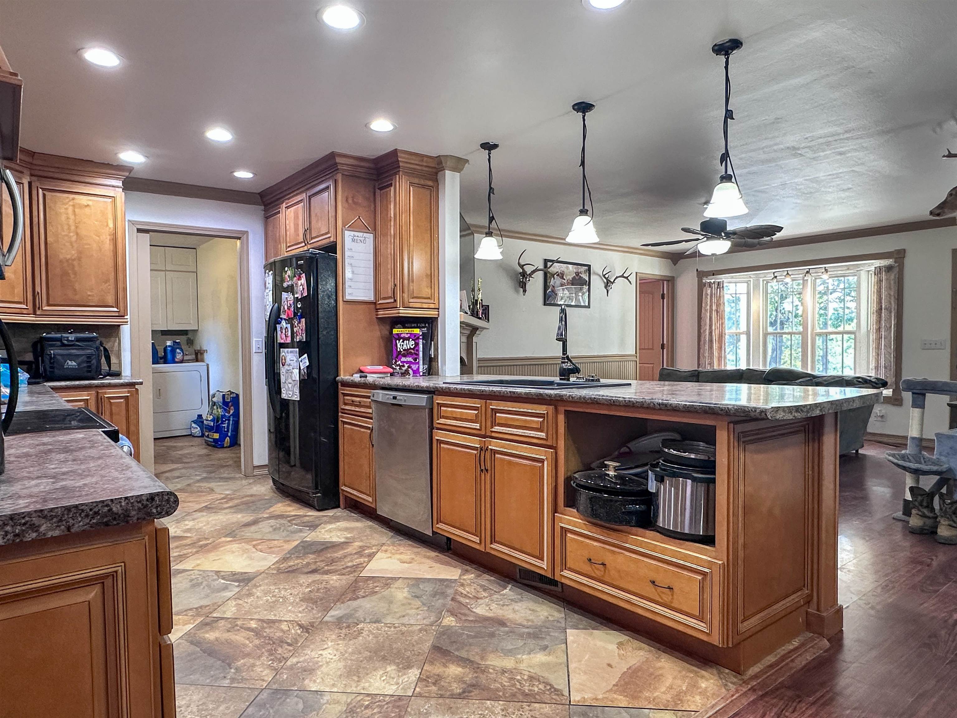 34 Alma  Highland, AR