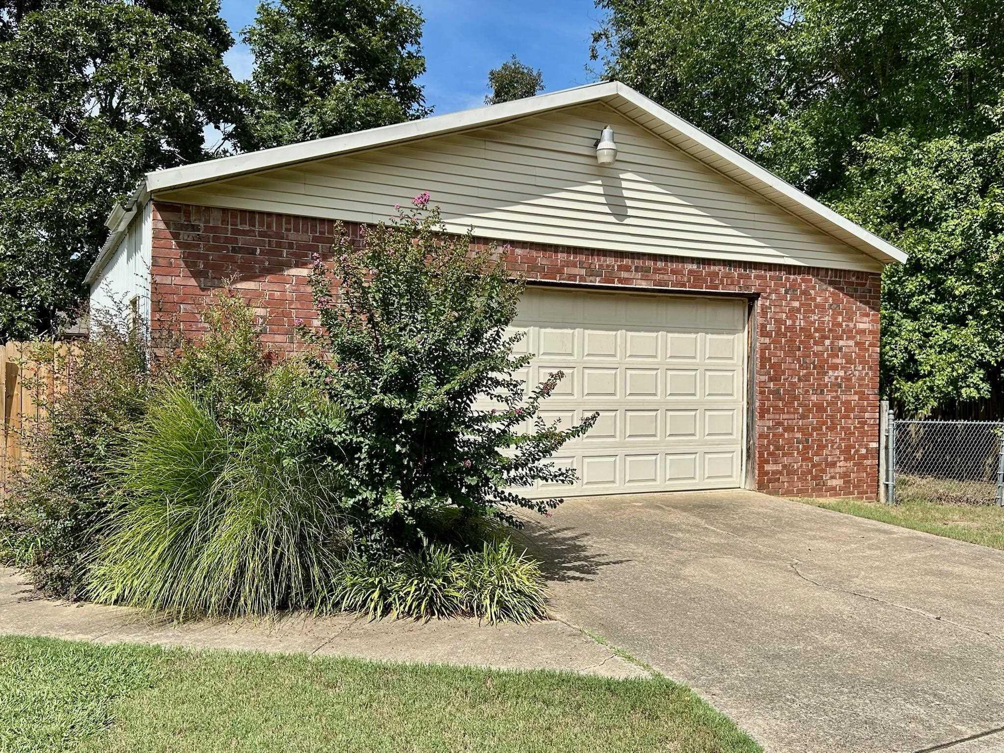 6 Dennis Drive Vilonia, AR 72173