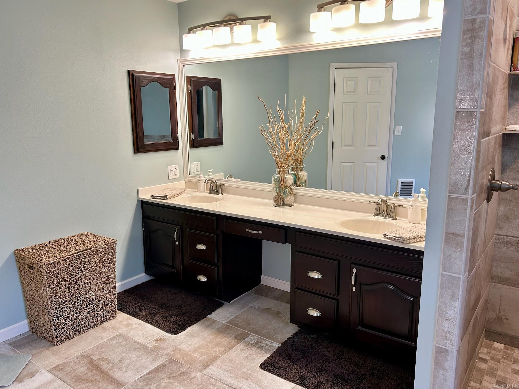 6 Dennis Drive Vilonia, AR 72173