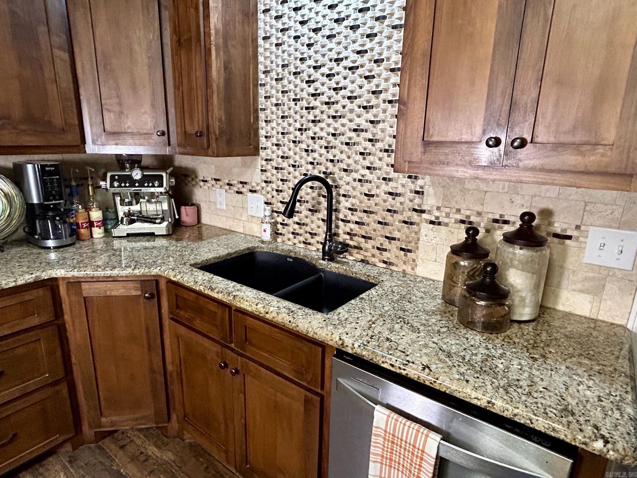 6 Dennis Drive Vilonia, AR 72173