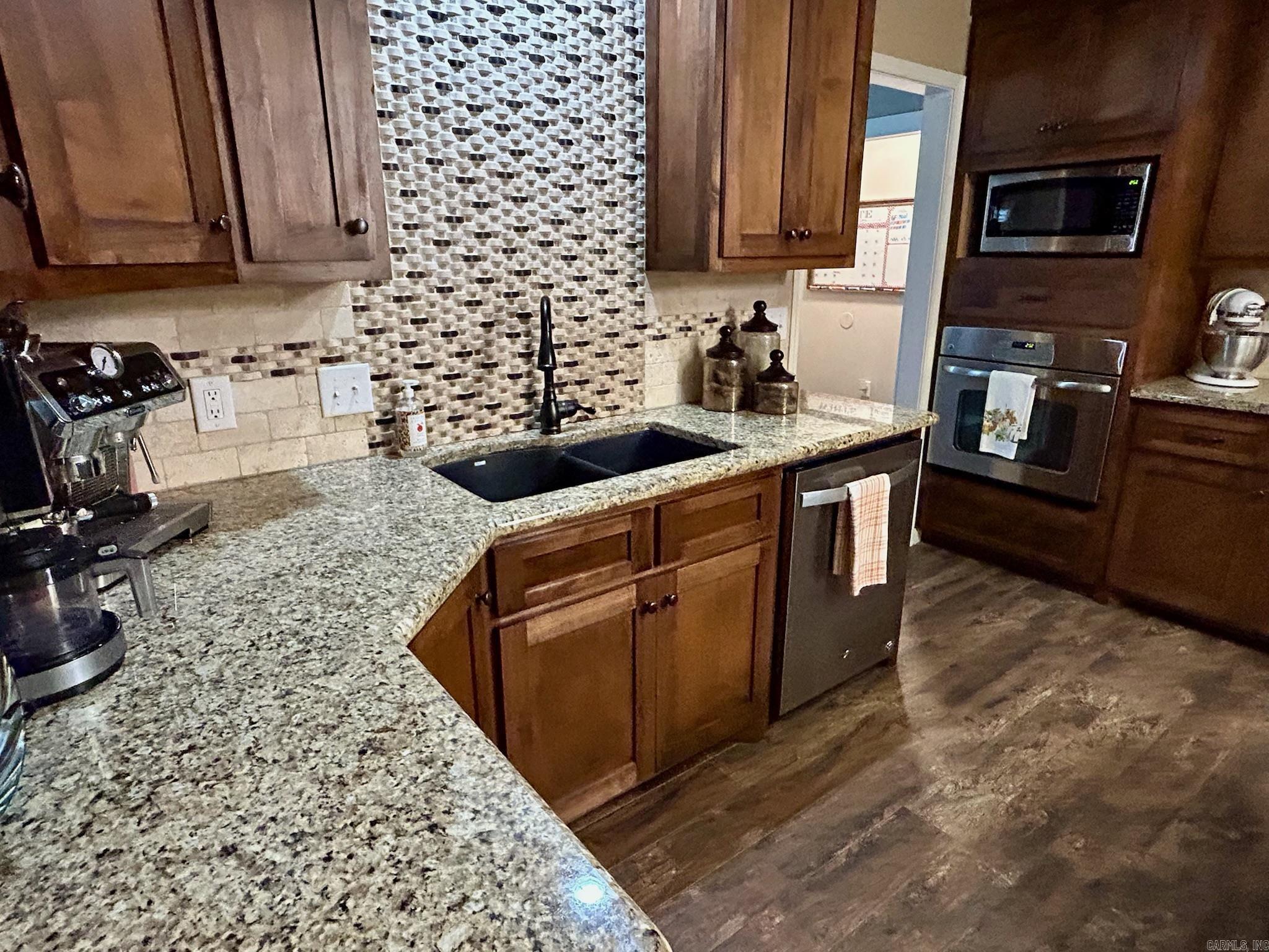 6 Dennis Drive Vilonia, AR 72173