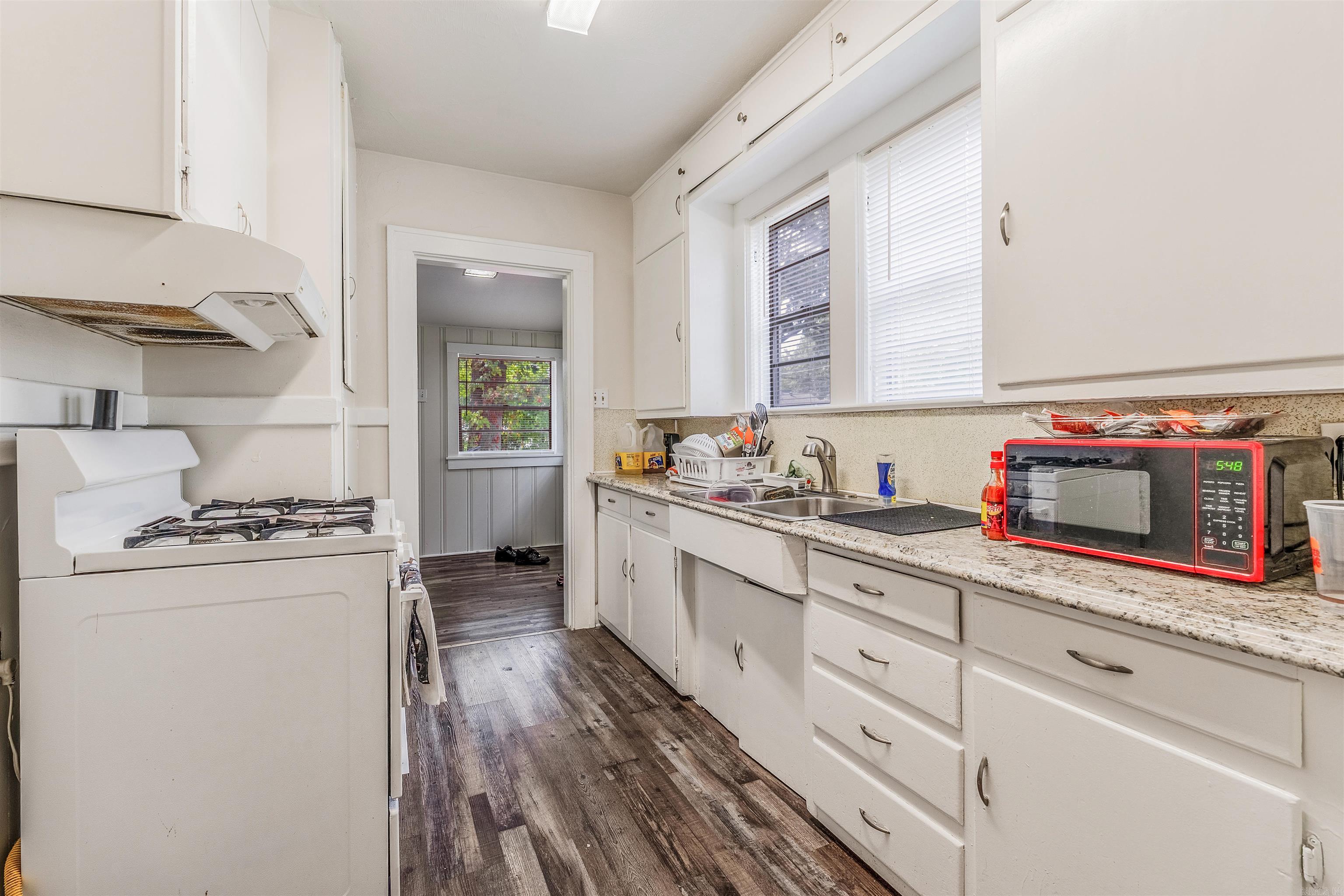 2021 N Poplar St  North Little Rock, AR