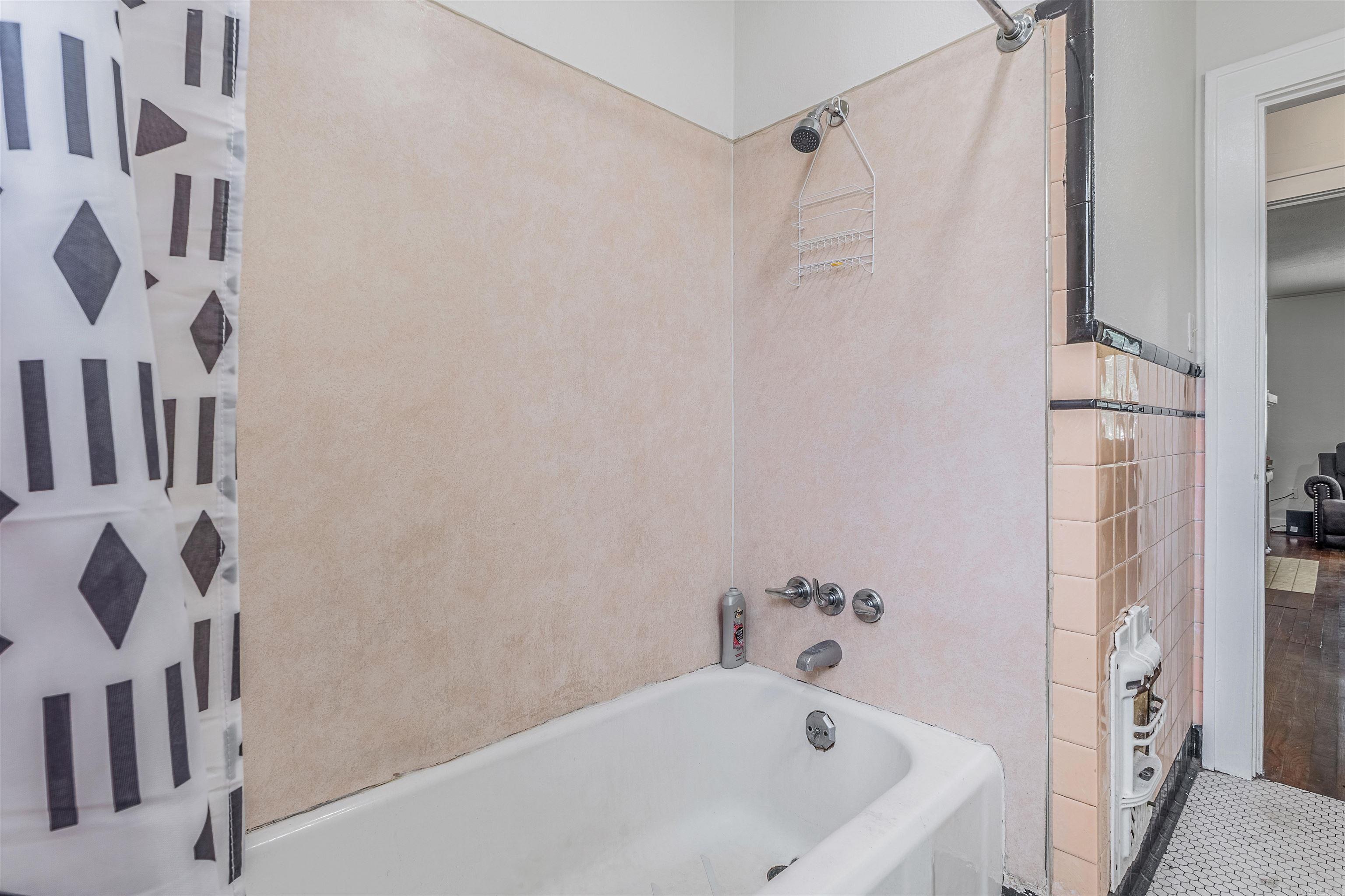 2021 N Poplar St  North Little Rock, AR