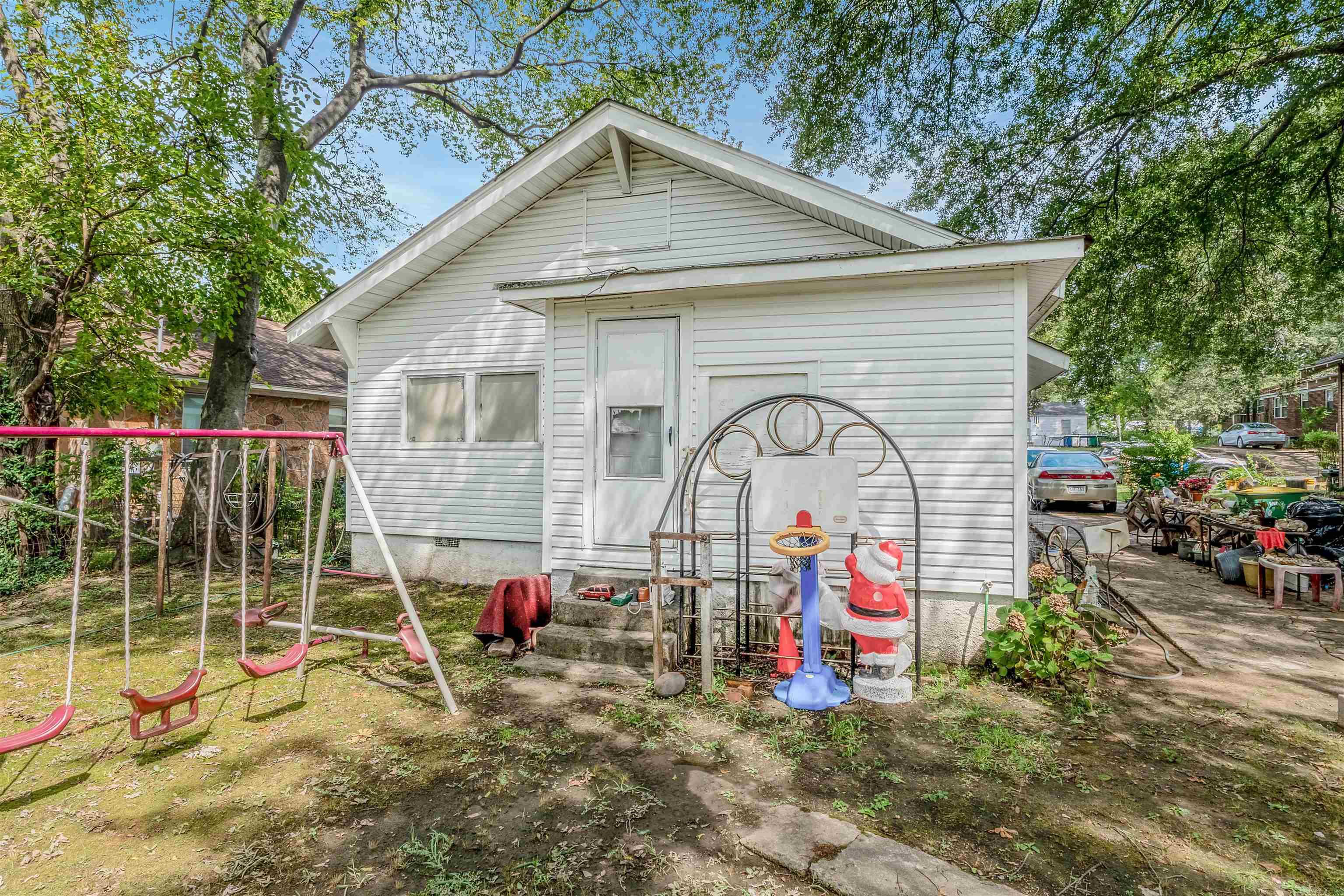 1709 N Poplar St  North Little Rock, AR