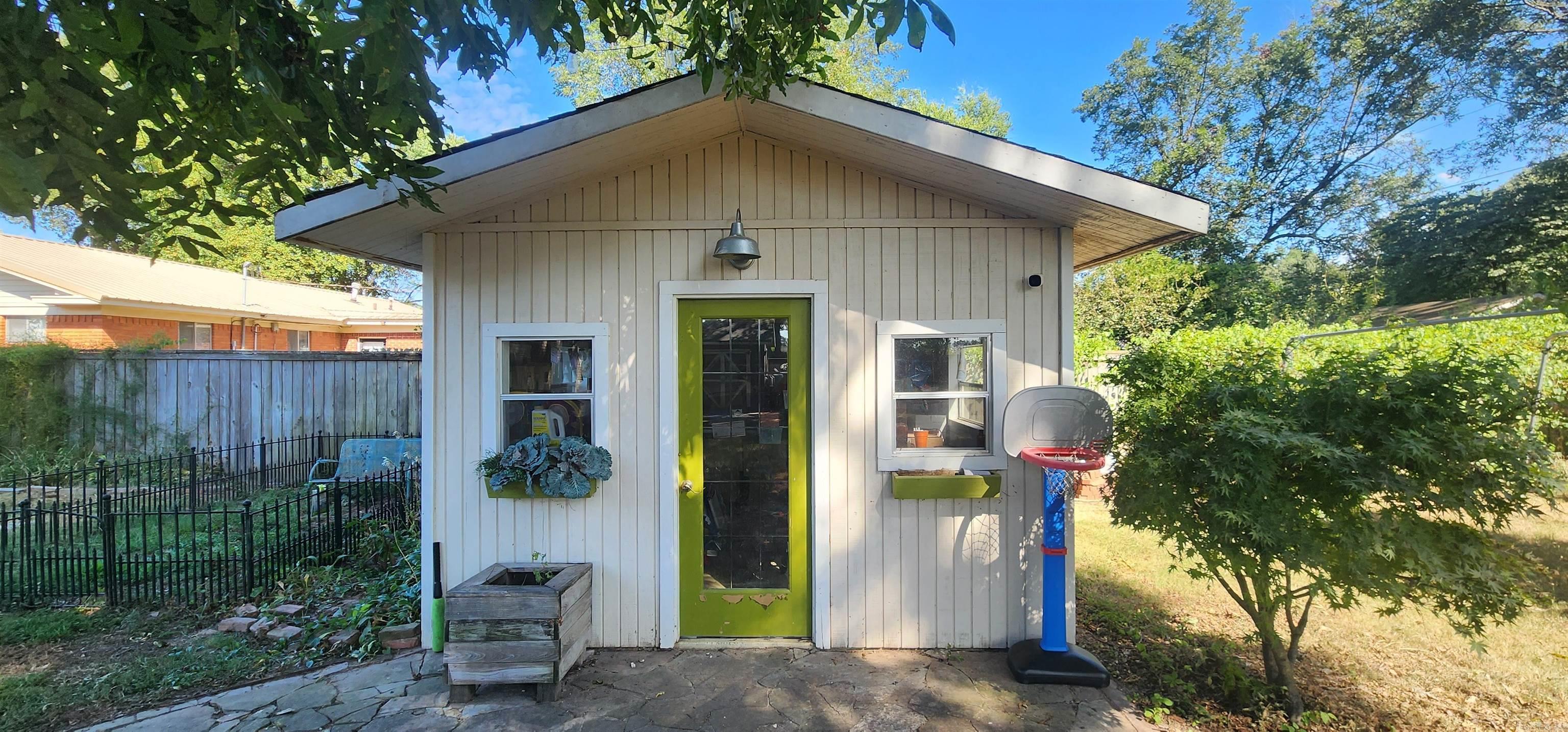 2600 Hollywood St  Newport, AR