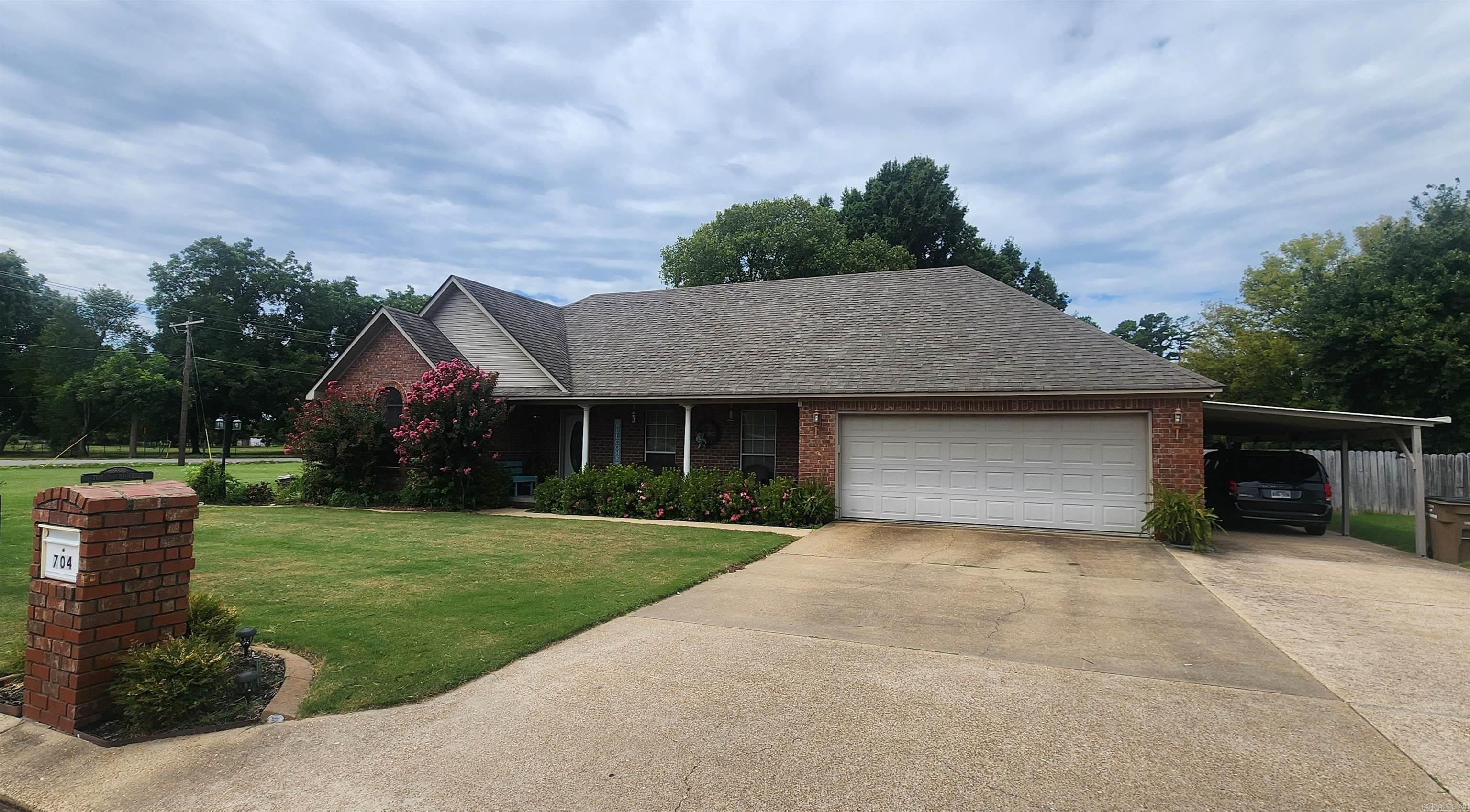 704 Mockingbird Ln Lane Wynne, AR 72396